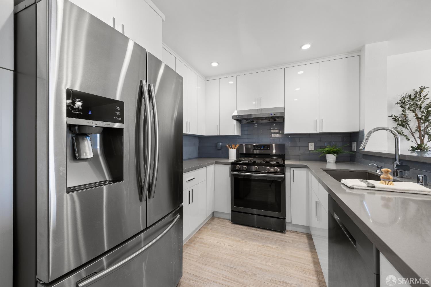 Detail Gallery Image 10 of 23 For 606 Cedar Ct, Daly City,  CA 94014 - 3 Beds | 2 Baths