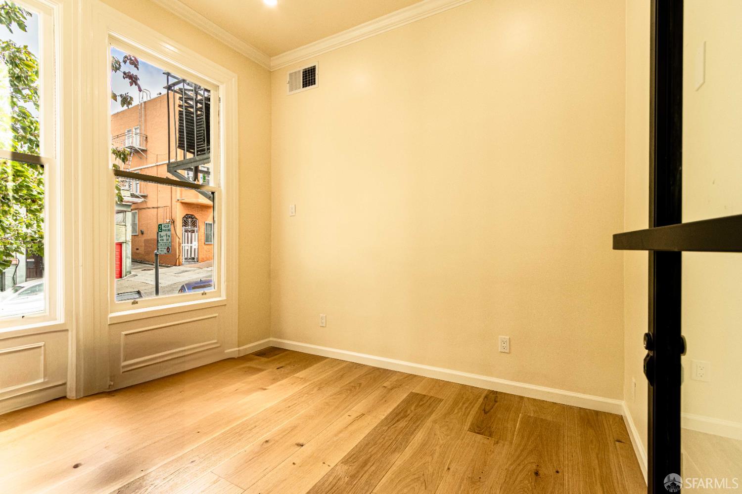 Detail Gallery Image 19 of 27 For 1234 Grant Ave, San Francisco,  CA 94133 - – Beds | – Baths