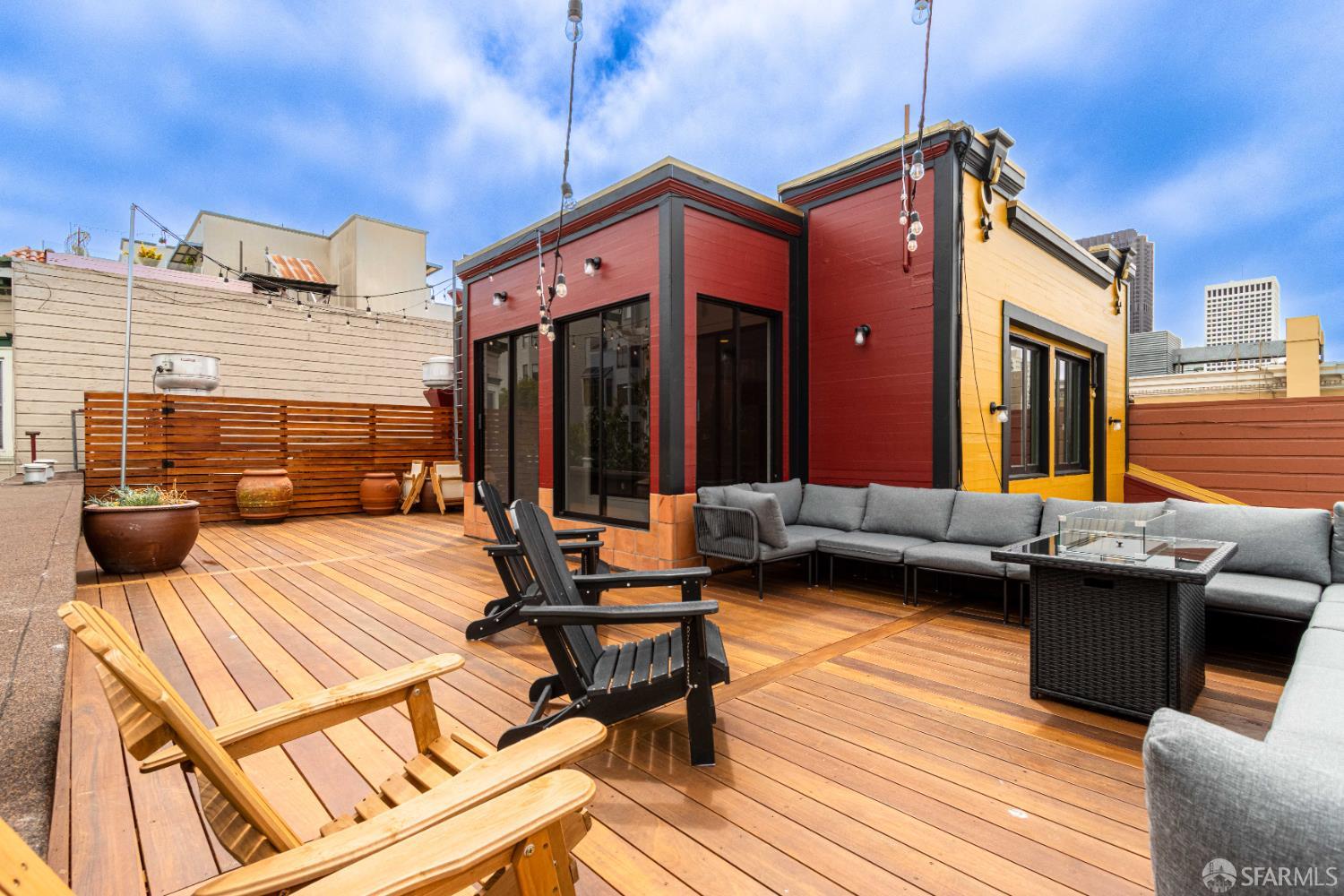 Detail Gallery Image 5 of 27 For 1234 Grant Ave, San Francisco,  CA 94133 - – Beds | – Baths