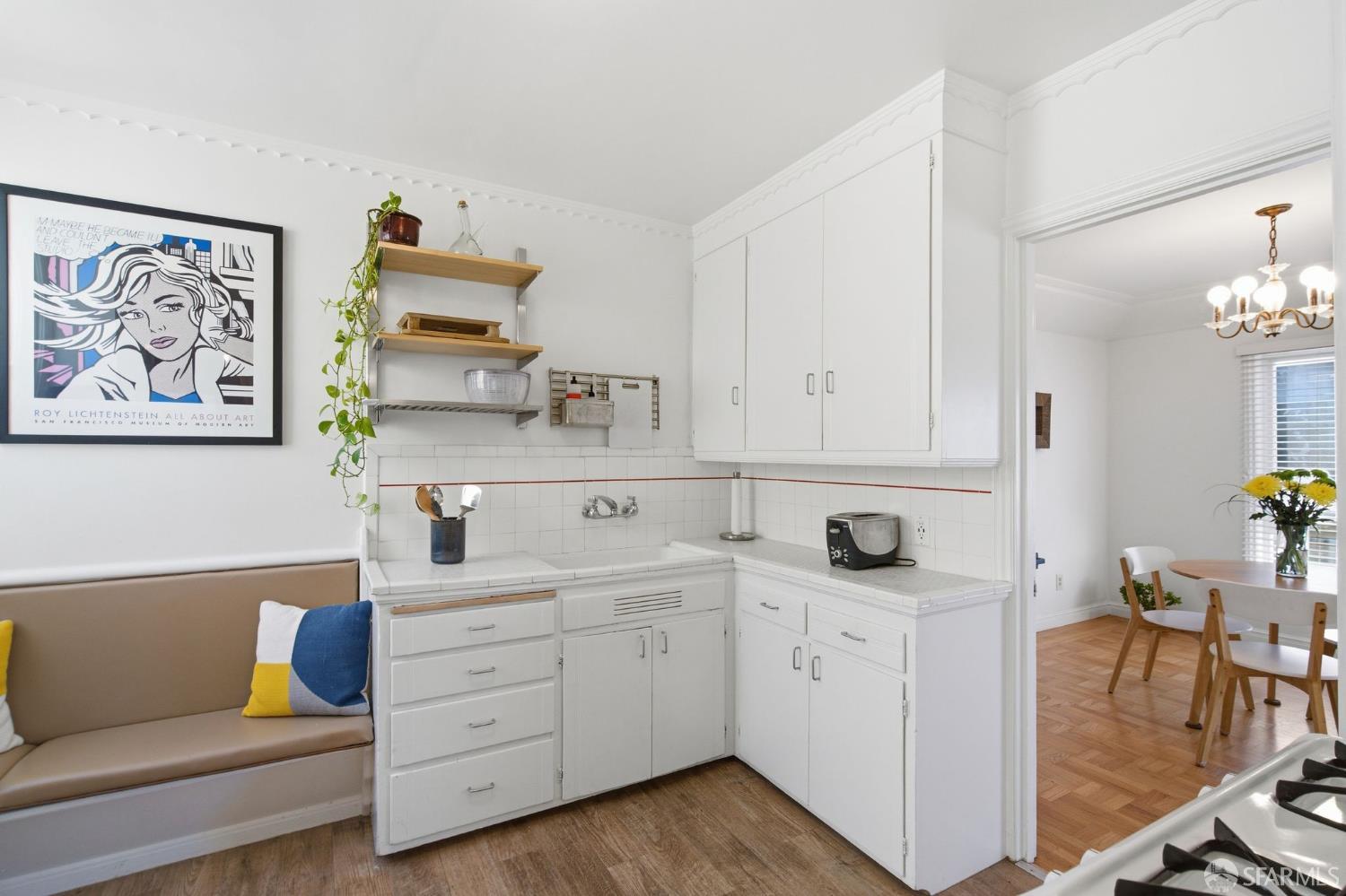 Detail Gallery Image 9 of 20 For 117 Tiffany Ave, San Francisco,  CA 94110 - 2 Beds | 1 Baths