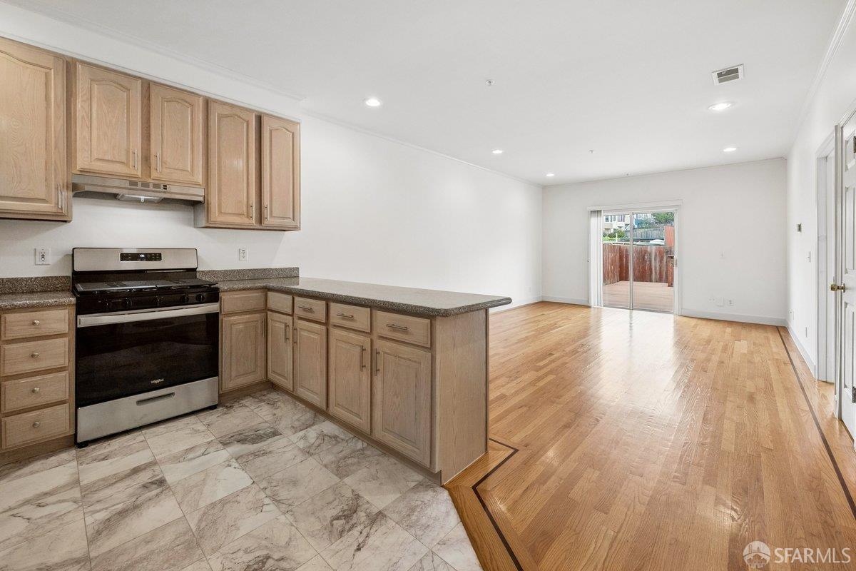 Detail Gallery Image 4 of 16 For 4030 Balboa St #3,  San Francisco,  CA 94121 - 2 Beds | 1 Baths