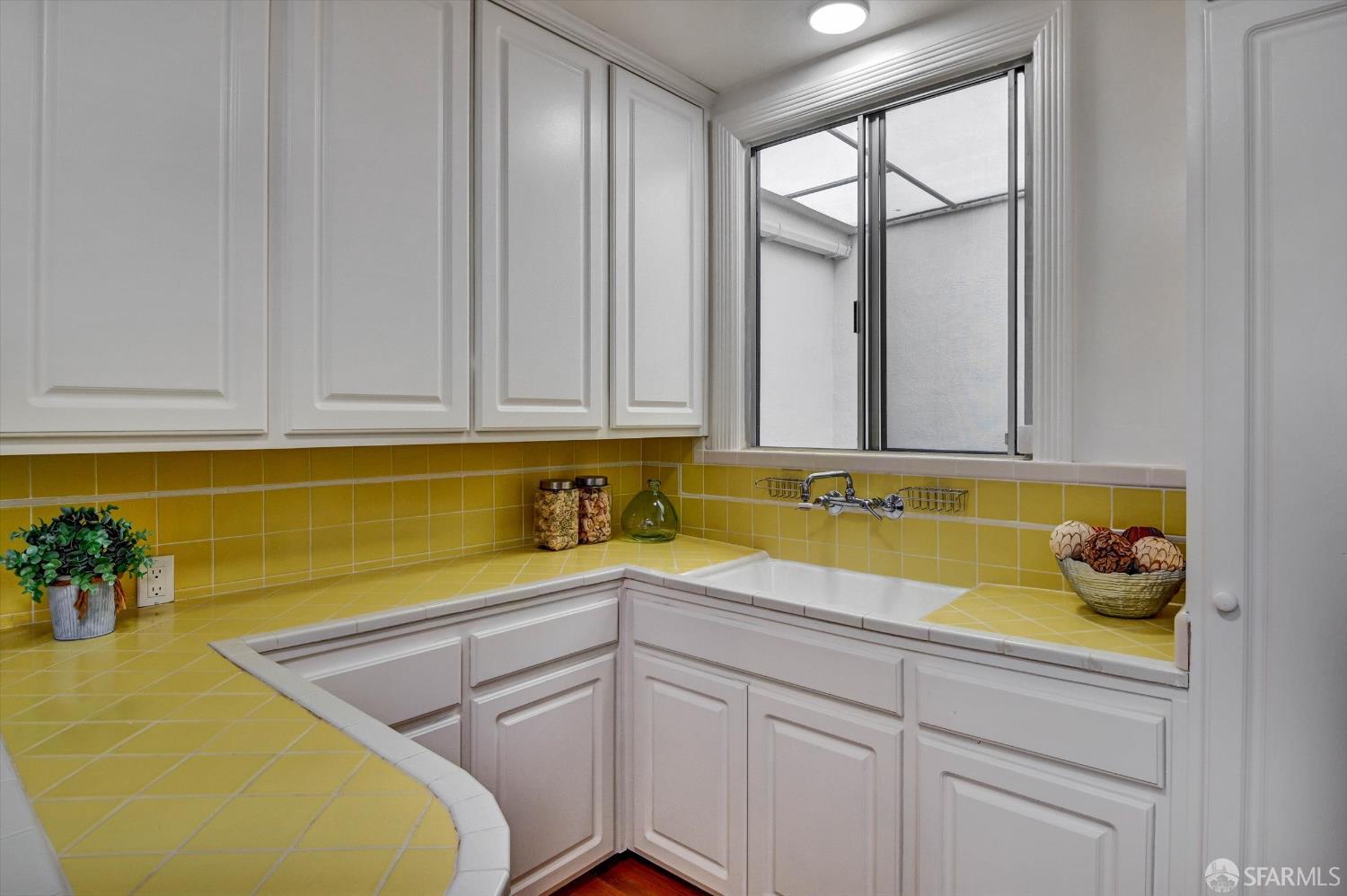 Detail Gallery Image 20 of 44 For 2531 30th Ave, San Francisco,  CA 94116 - 3 Beds | 2 Baths