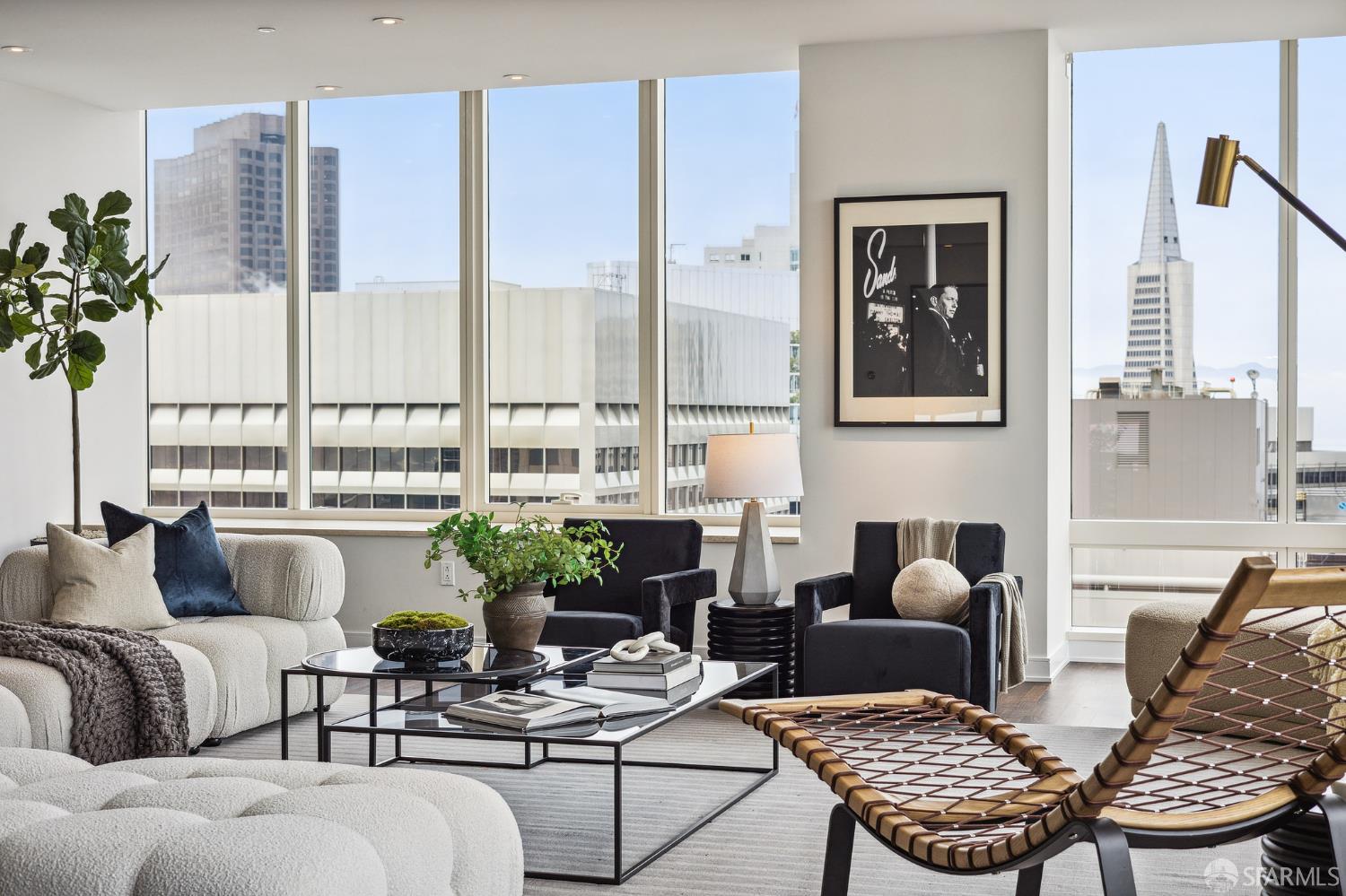 Photo #6: 426107975 Listing: Photo #6