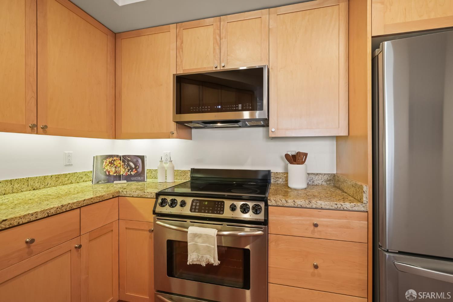 Photo #7: 426101163 Listing: Photo #7