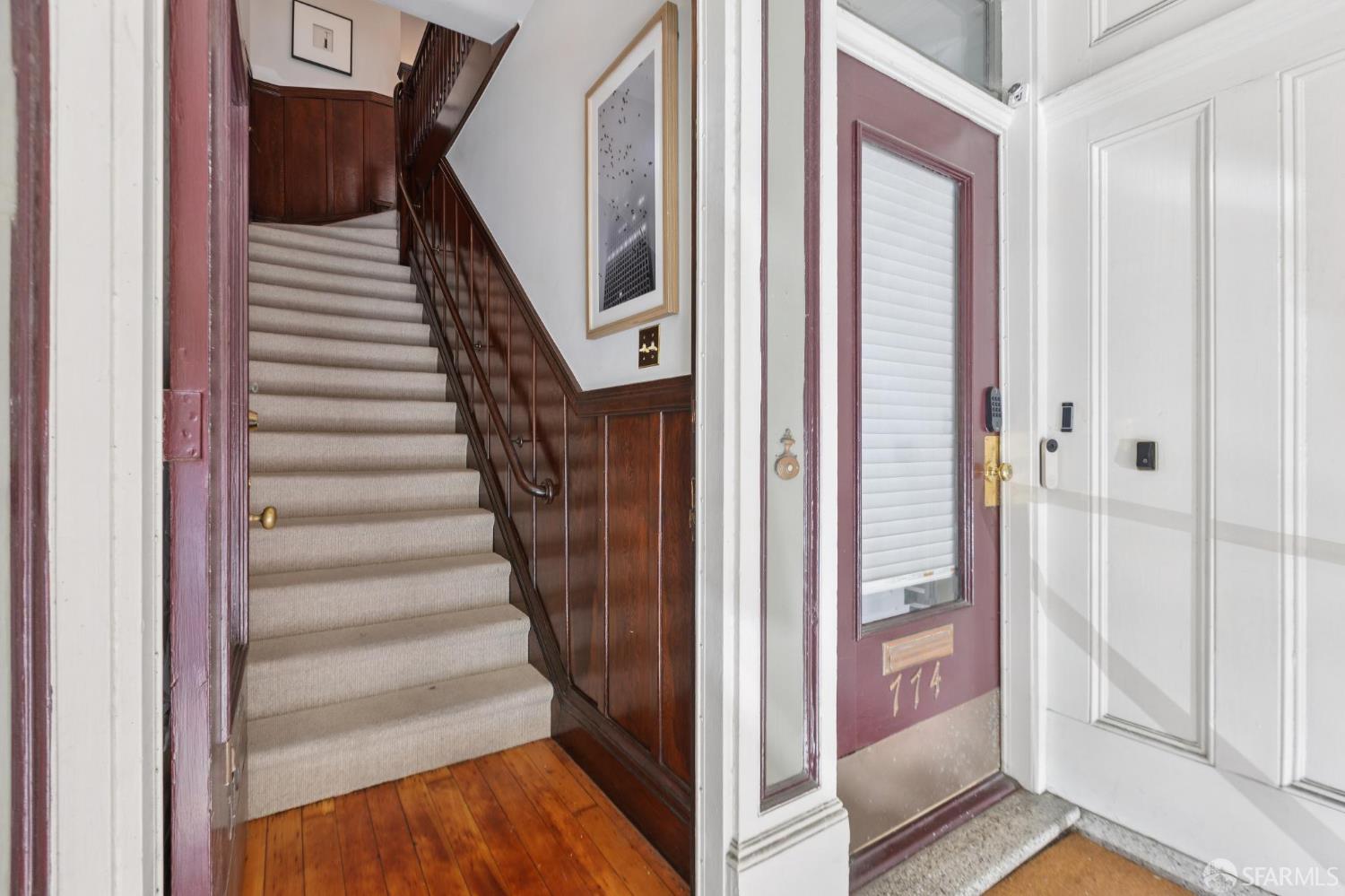 Detail Gallery Image 3 of 46 For 776 Green St, San Francisco,  CA 94133 - 3 Beds | 1 Baths