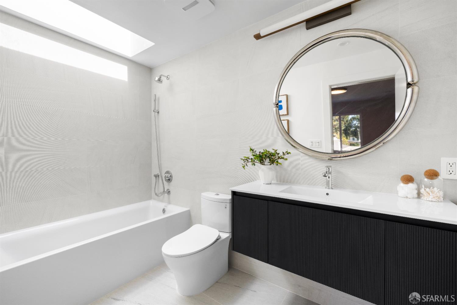 Detail Gallery Image 41 of 55 For 37 Los Altos Sqr, Los Altos,  CA 94022 - 2 Beds | 2/1 Baths