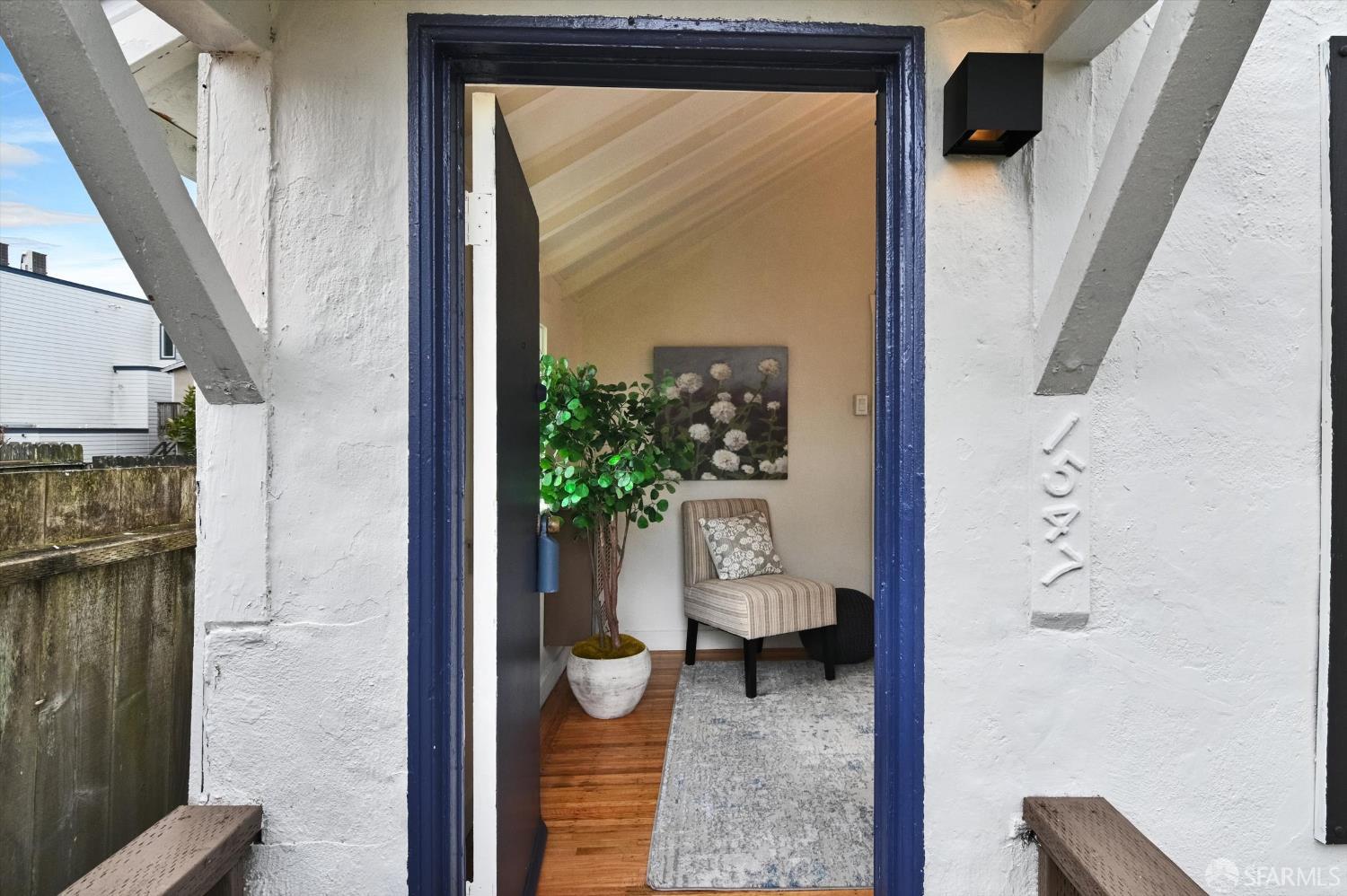 Detail Gallery Image 6 of 23 For 1547 47th Ave, San Francisco,  CA 94122 - 2 Beds | 1 Baths