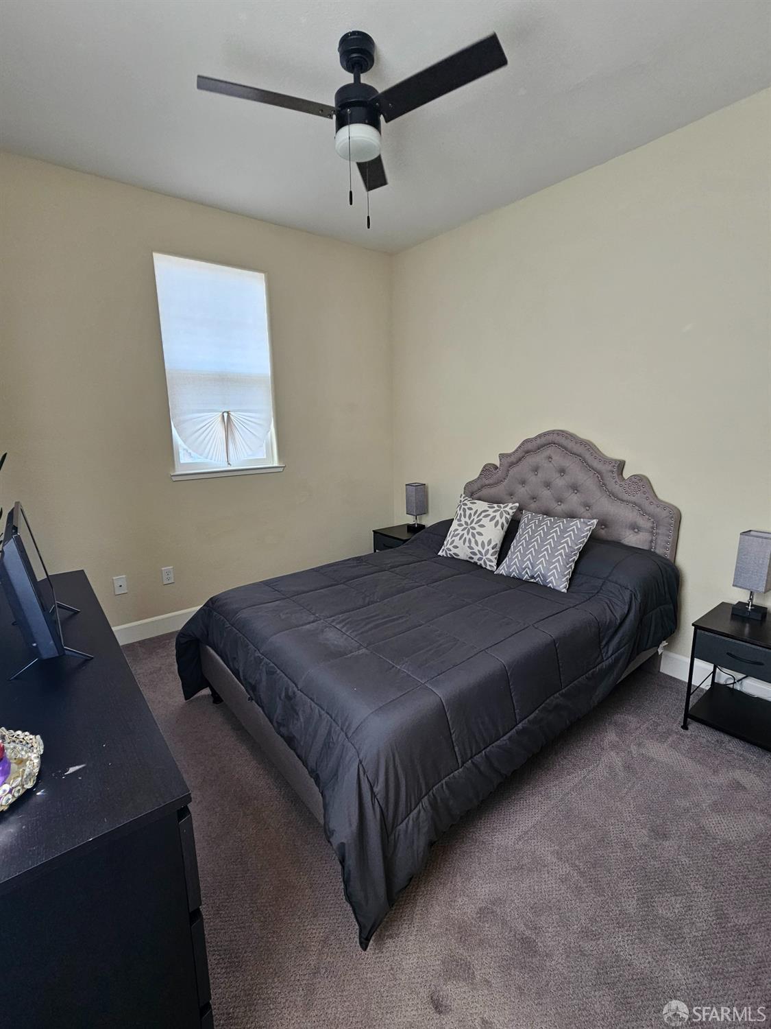 Detail Gallery Image 16 of 26 For 1535 Goldenstar Ct, Hollister,  CA 95023 - 3 Beds | 2/1 Baths