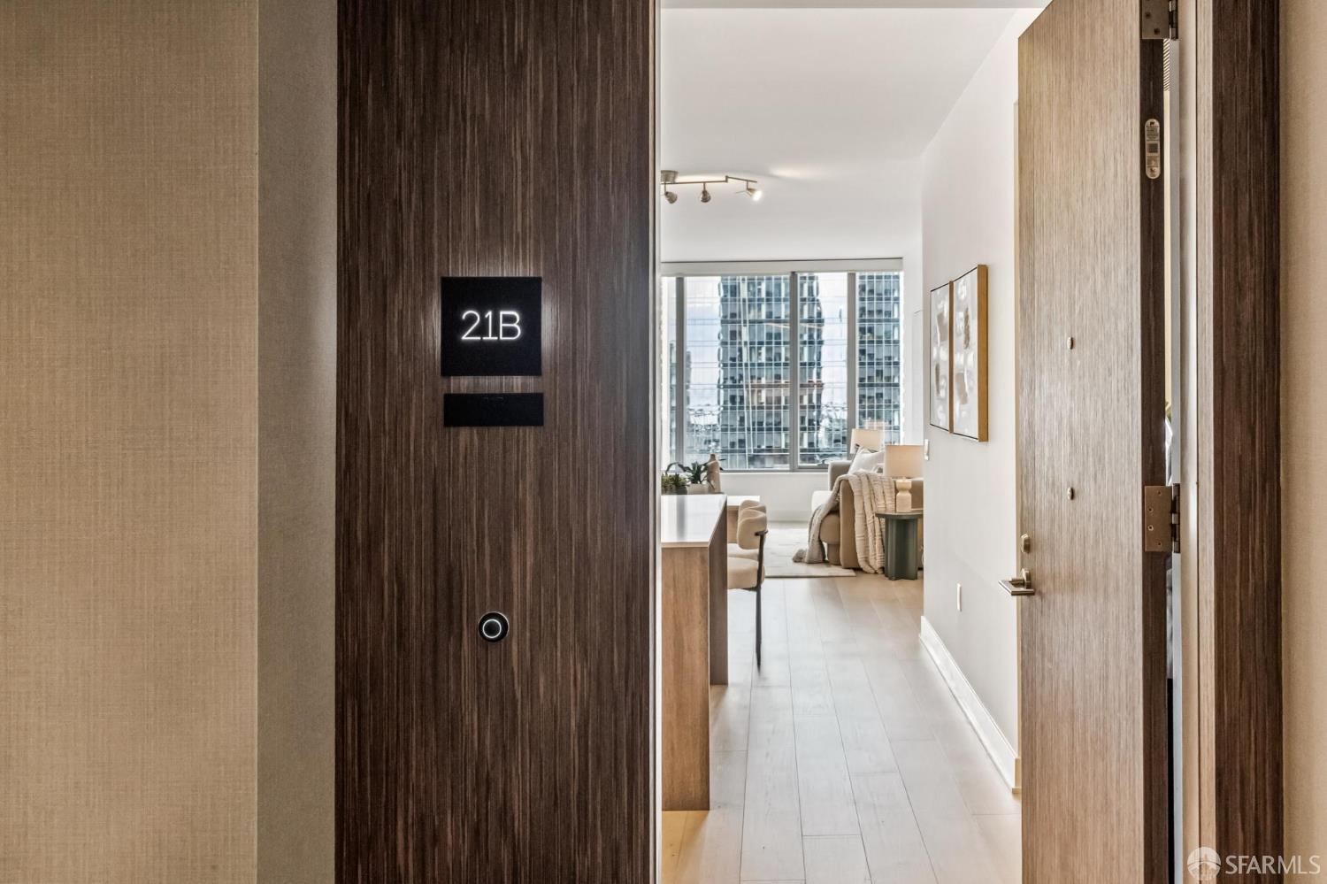 Photo #2: 426108802 Listing: Photo #2