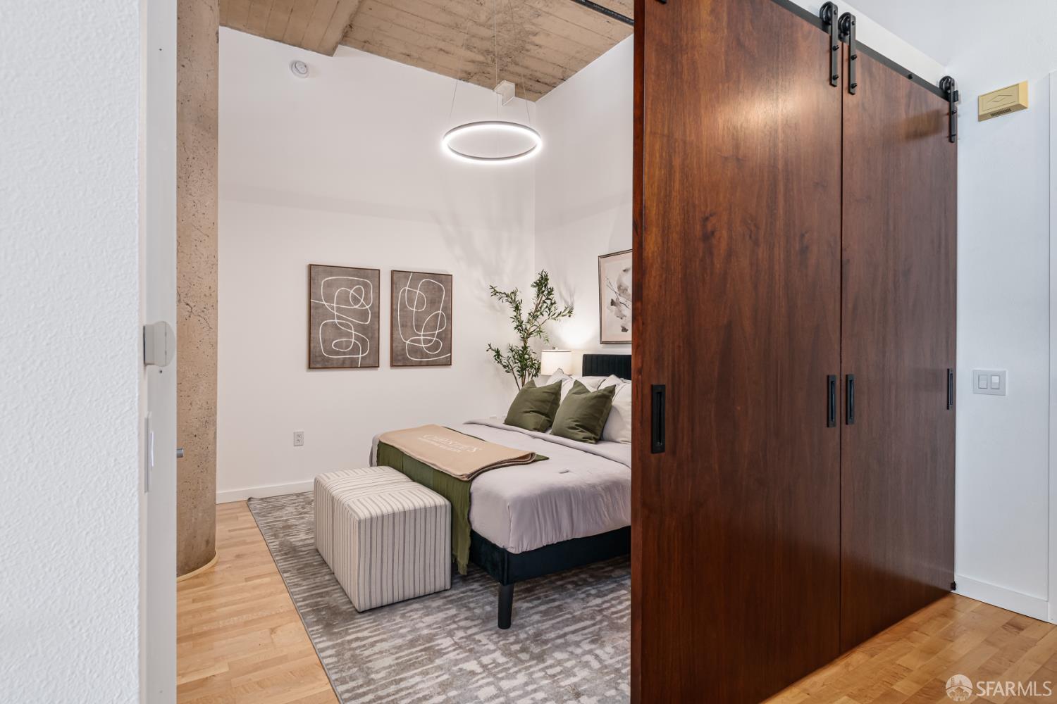 Photo #22: 426106192 Listing: Photo #22