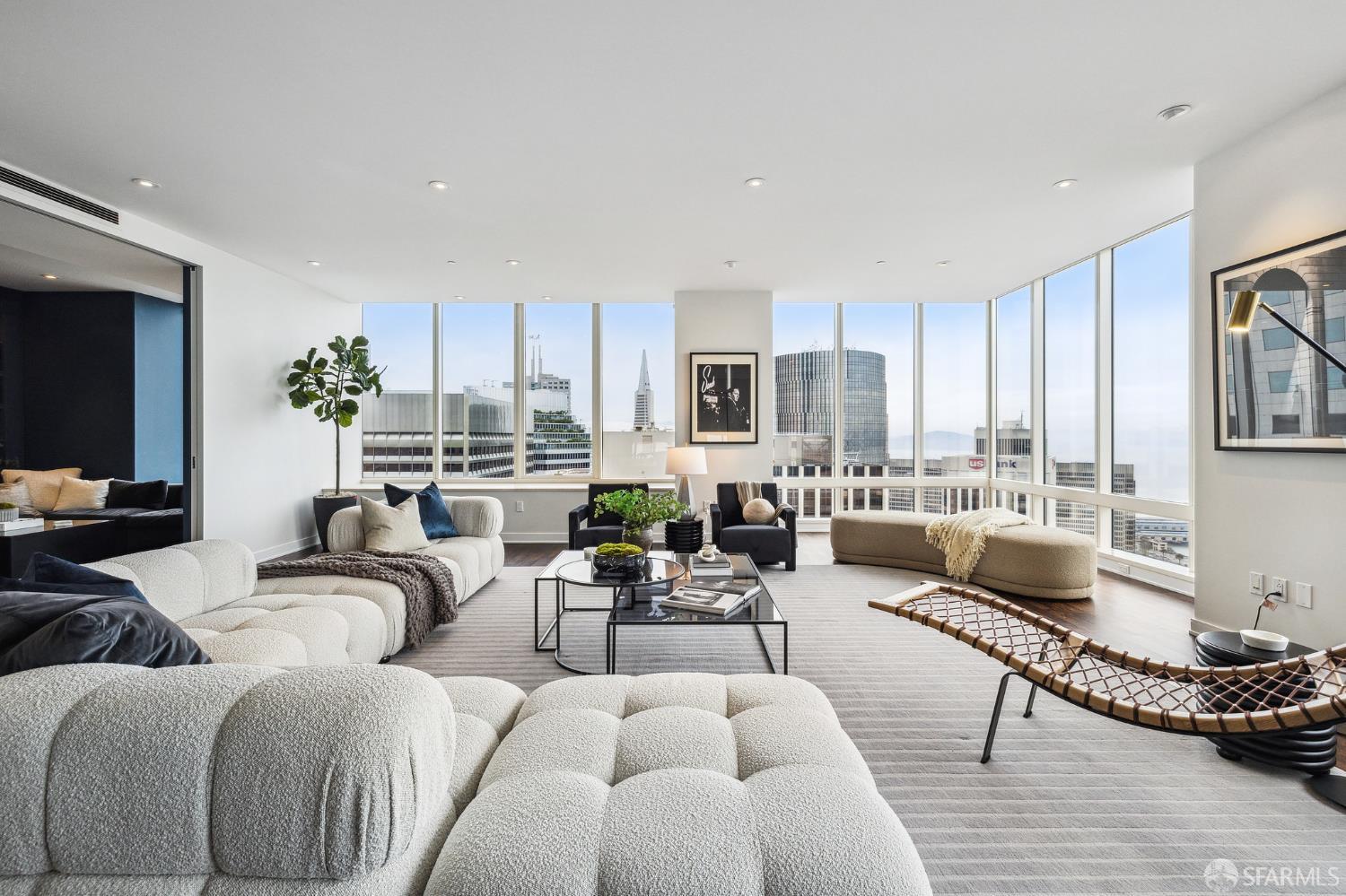 Photo #5: 426107975 Listing: Photo #5