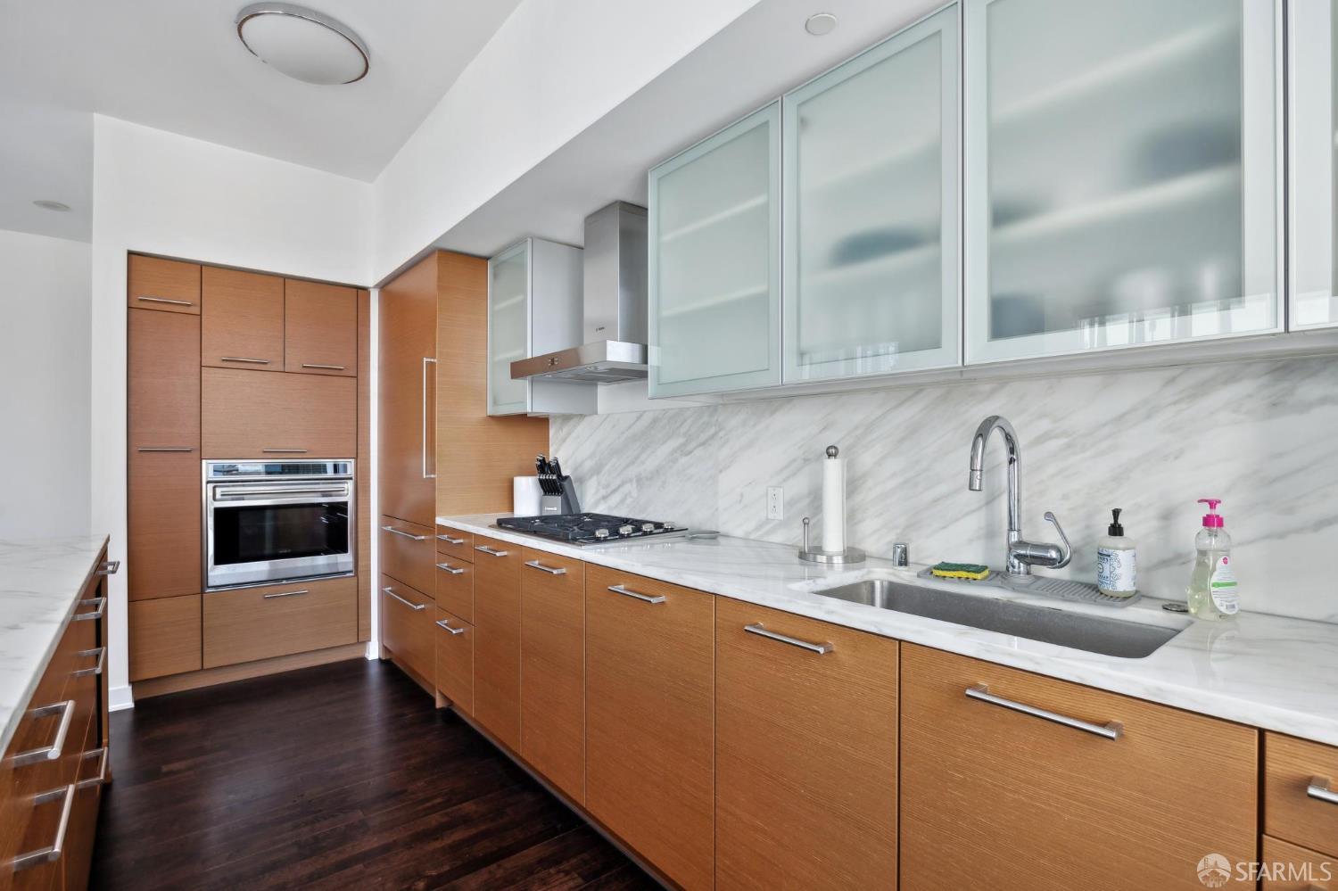 Photo #5: 426108795 Listing: Photo #5