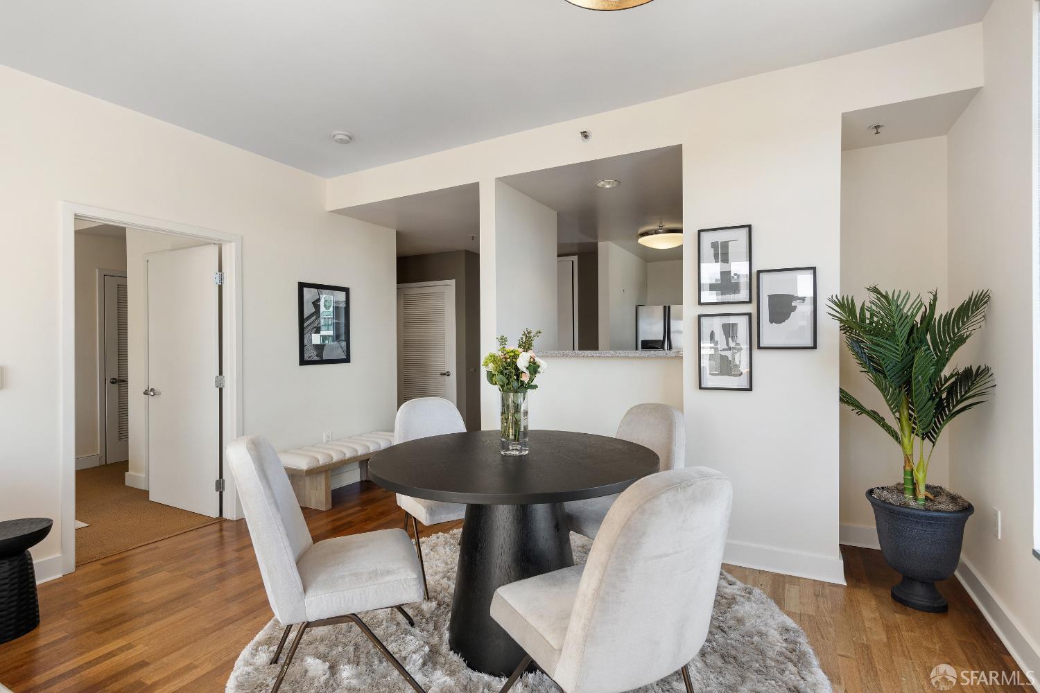 Photo #14: 426108028 Listing: Photo #14