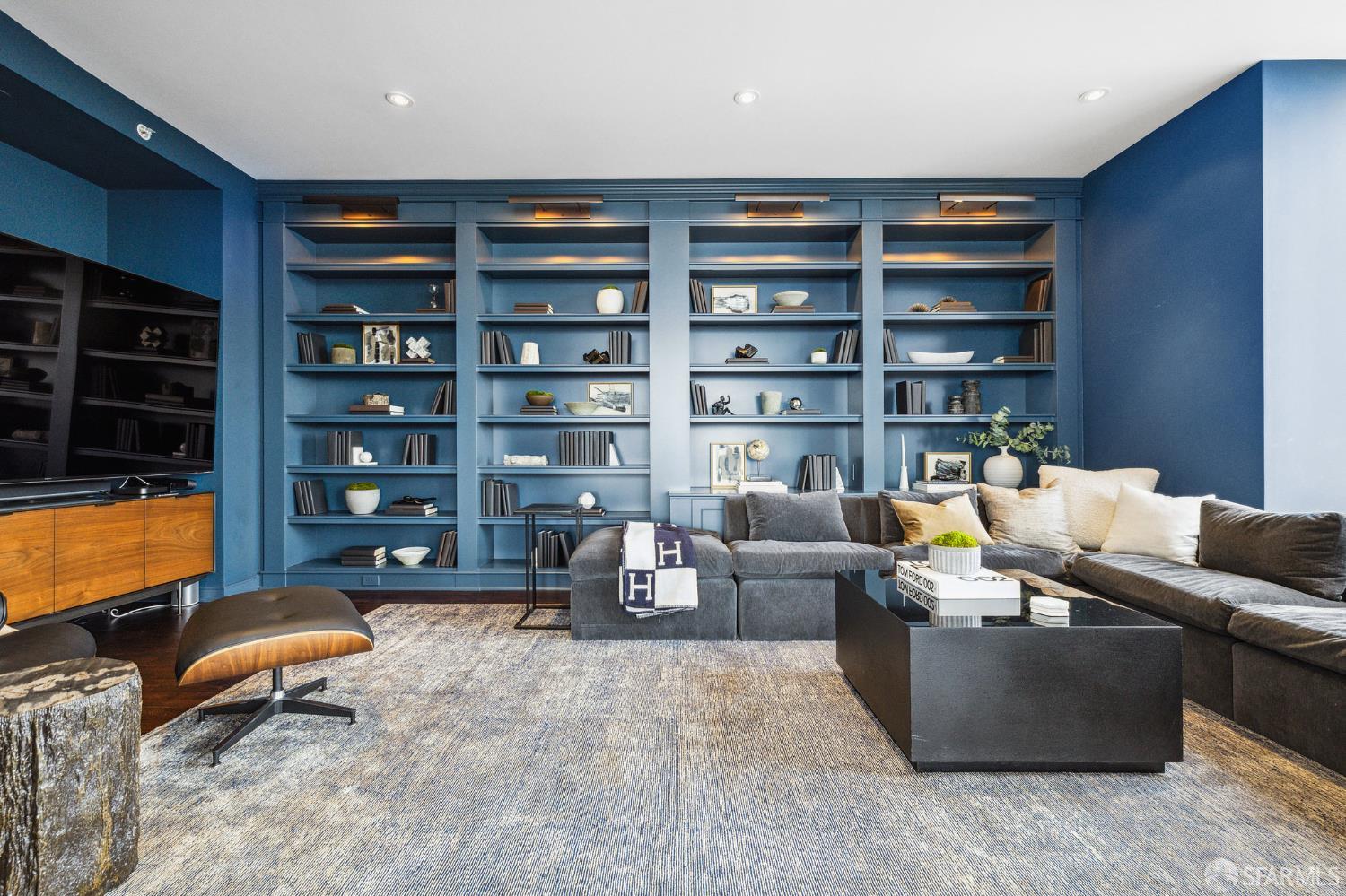 Photo #11: 426107975 Listing: Photo #11