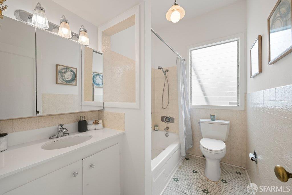Detail Gallery Image 14 of 37 For 1738 Great Highway, San Francisco,  CA 94122 - 3 Beds | 1 Baths
