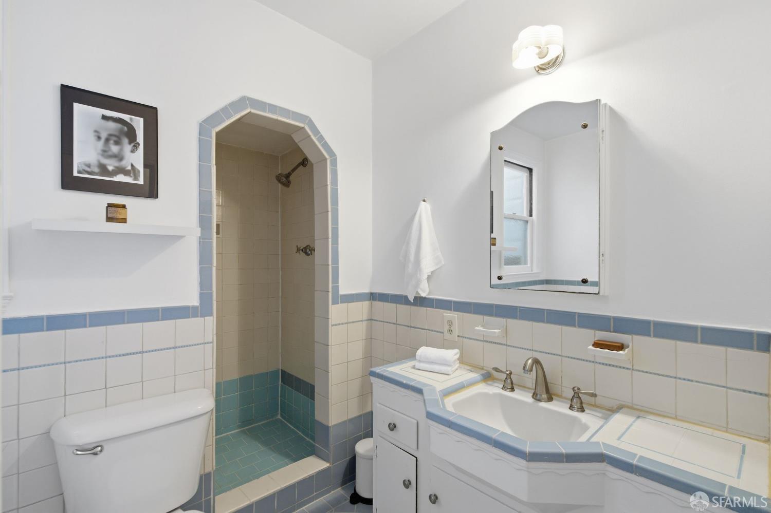 Detail Gallery Image 10 of 20 For 117 Tiffany Ave, San Francisco,  CA 94110 - 2 Beds | 1 Baths