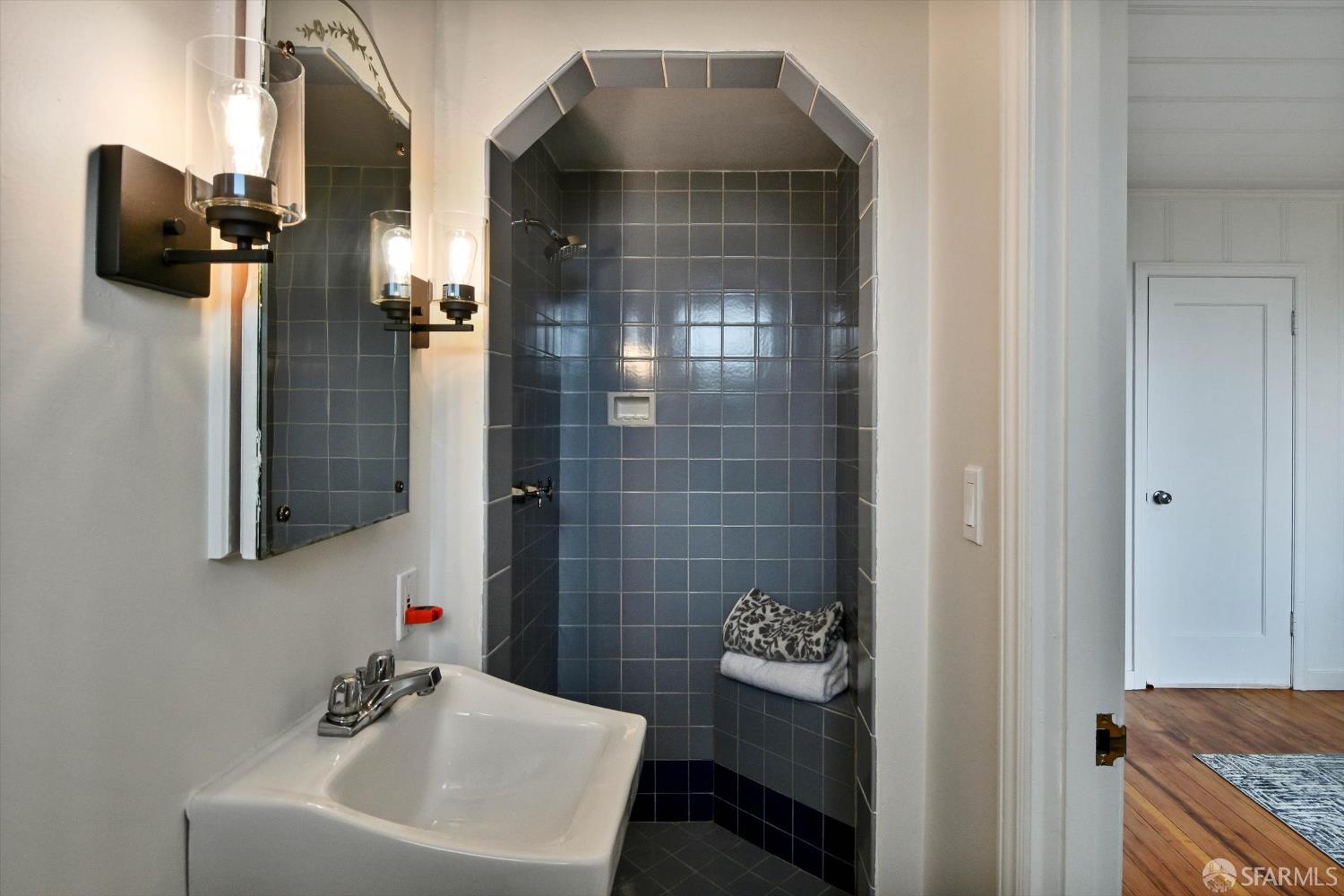 Detail Gallery Image 36 of 44 For 2531 30th Ave, San Francisco,  CA 94116 - 3 Beds | 2 Baths