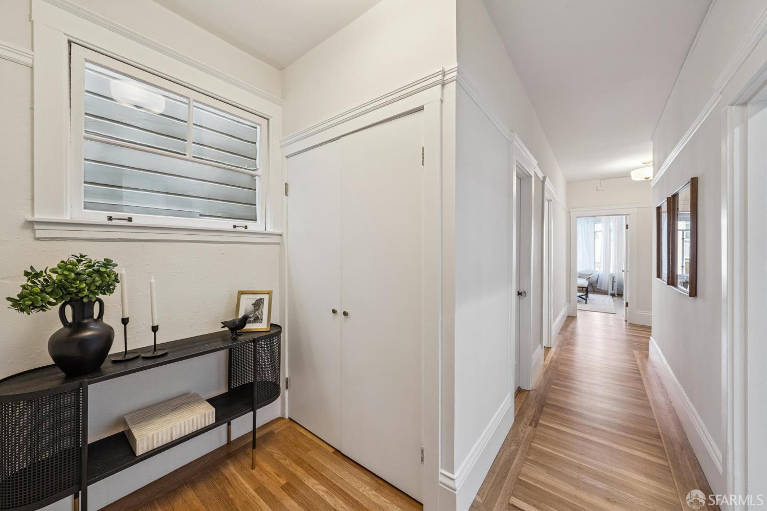 Detail Gallery Image 2 of 53 For 1257 Chestnut St #2,  San Francisco,  CA 94109 - 1 Beds | 1 Baths
