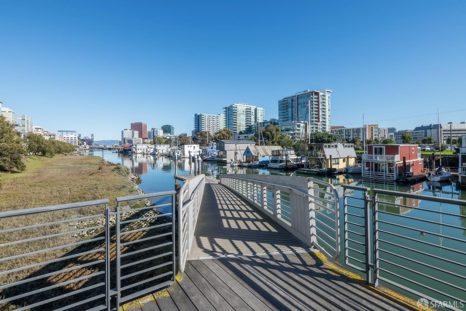 Detail Gallery Image 18 of 53 For 235 Berry St #110,  San Francisco,  CA 94158 - 3 Beds | 3 Baths