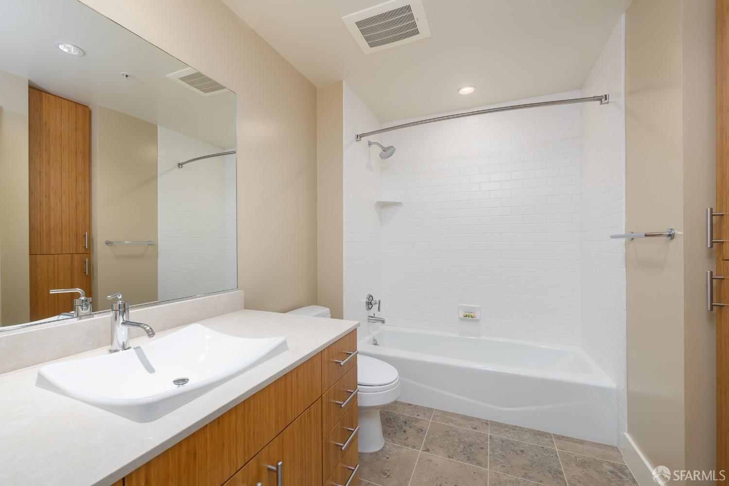 Detail Gallery Image 48 of 53 For 235 Berry St #110,  San Francisco,  CA 94158 - 3 Beds | 3 Baths