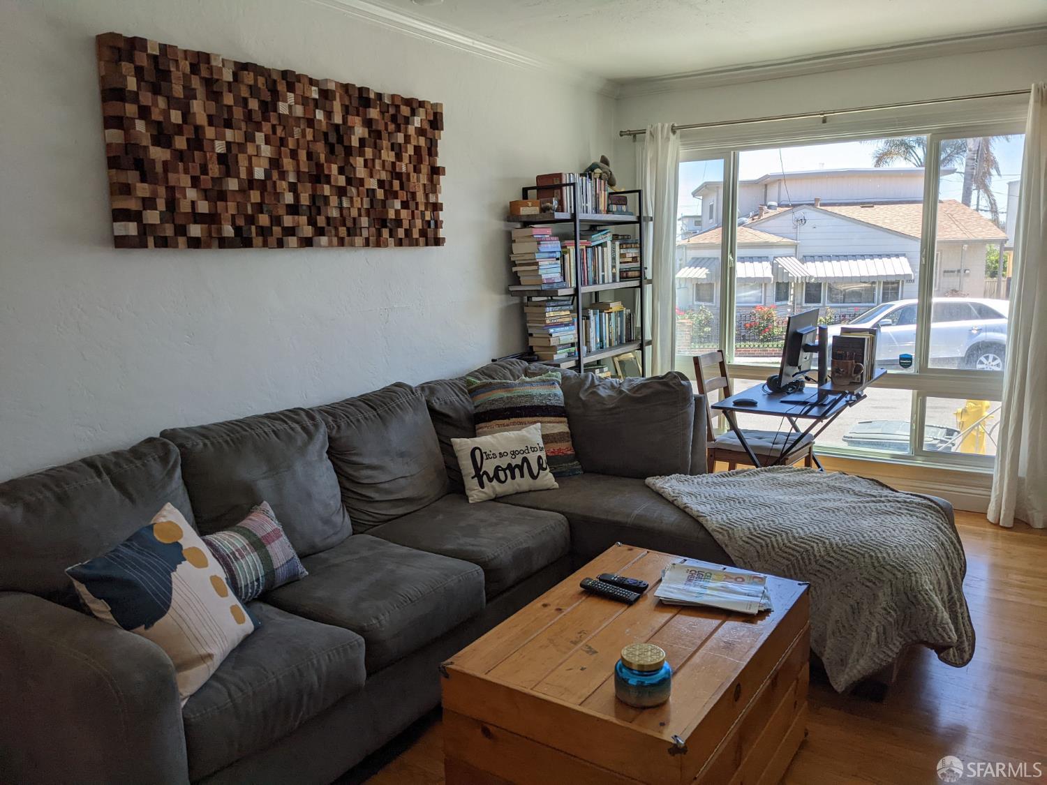 Detail Gallery Image 4 of 8 For 443 San Anselmo Ave, San Bruno,  CA 94066 - 2 Beds | 2 Baths