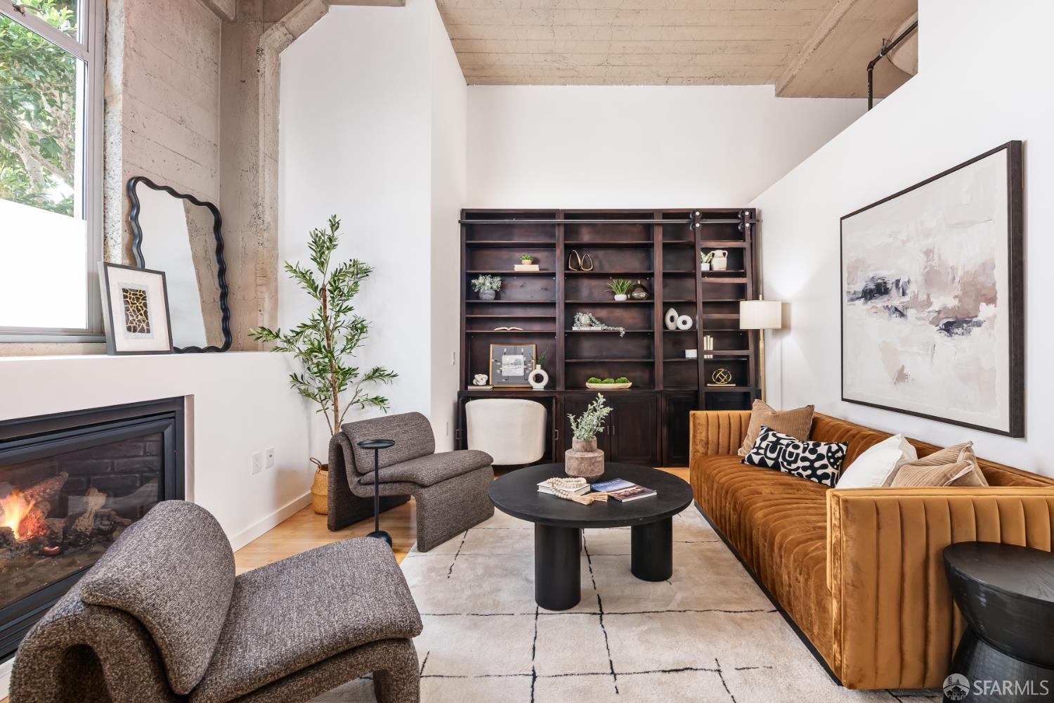 Photo #2: 426106192 Listing: Photo #2