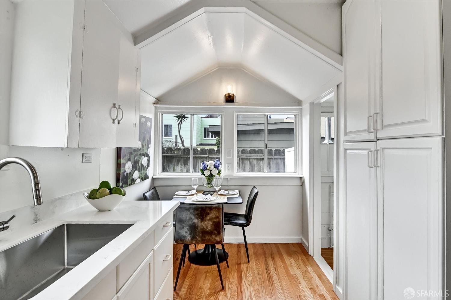 Detail Gallery Image 12 of 23 For 1547 47th Ave, San Francisco,  CA 94122 - 2 Beds | 1 Baths