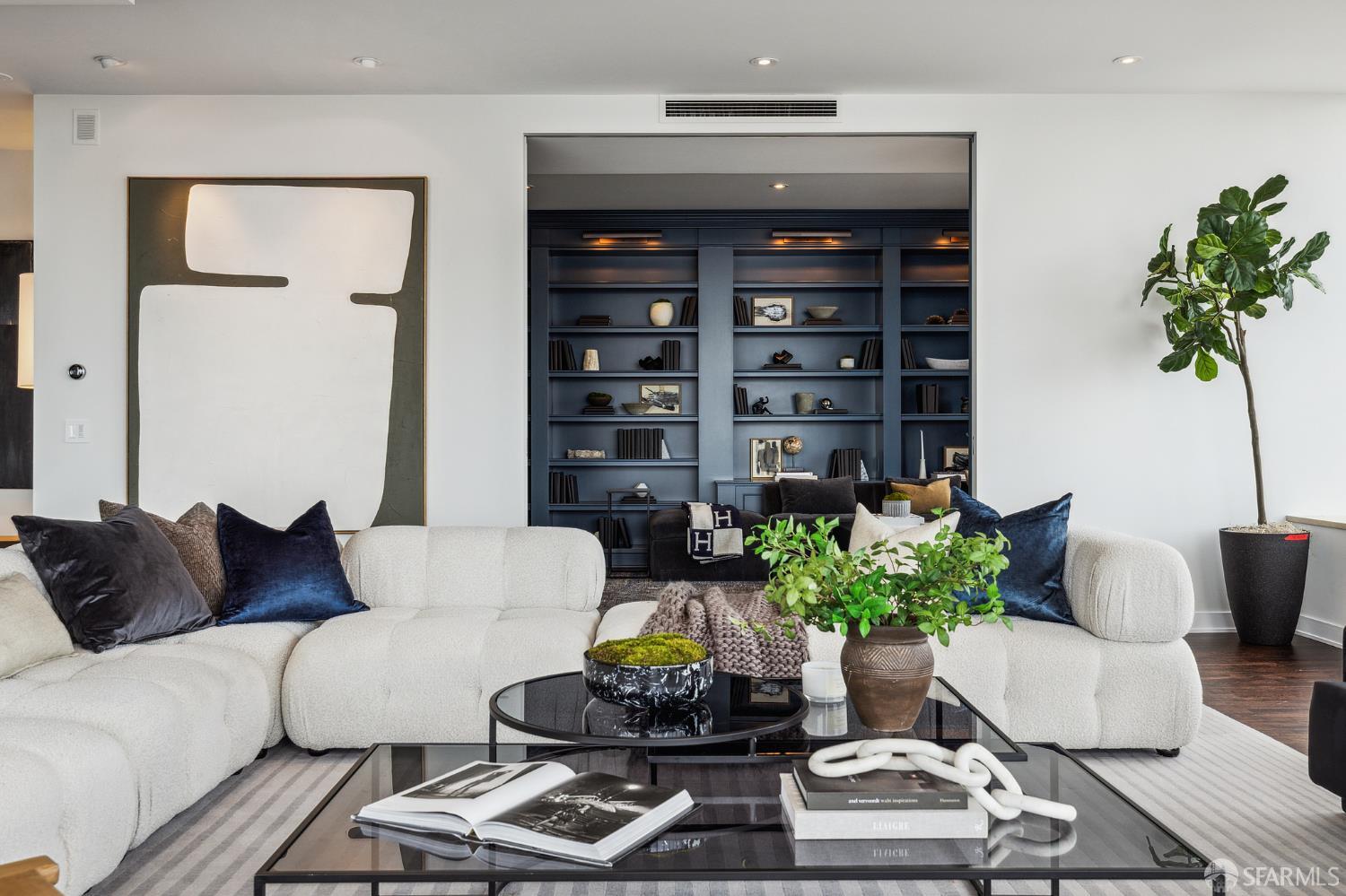 Photo #10: 426107975 Listing: Photo #10