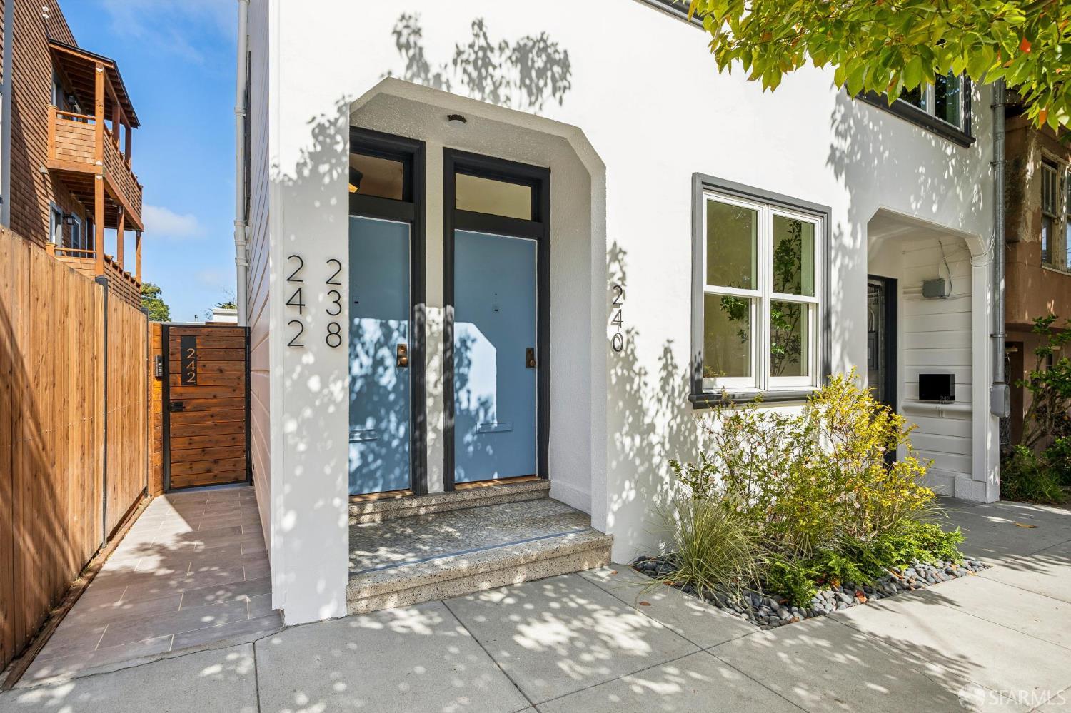 Detail Gallery Image 3 of 58 For 238 Alma St, San Francisco,  CA 94117 - – Beds | – Baths