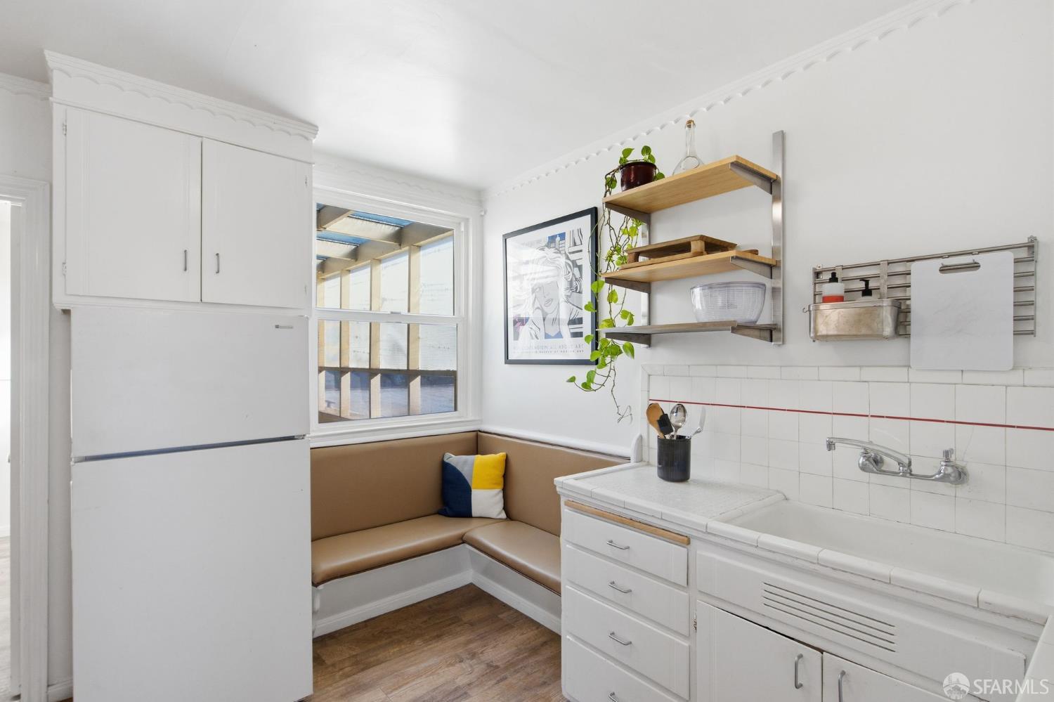 Detail Gallery Image 8 of 20 For 117 Tiffany Ave, San Francisco,  CA 94110 - 2 Beds | 1 Baths