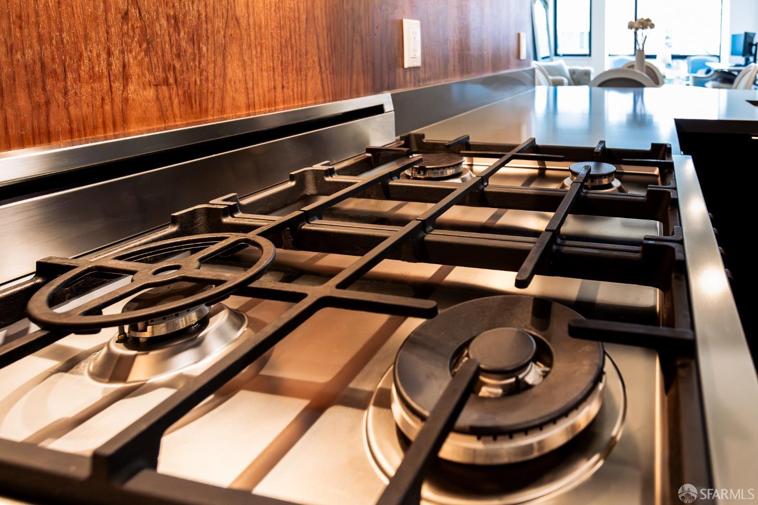 Detail Gallery Image 11 of 51 For 3620 Cesar Chavez St #203,  San Francisco,  CA 94110 - 2 Beds | 2 Baths