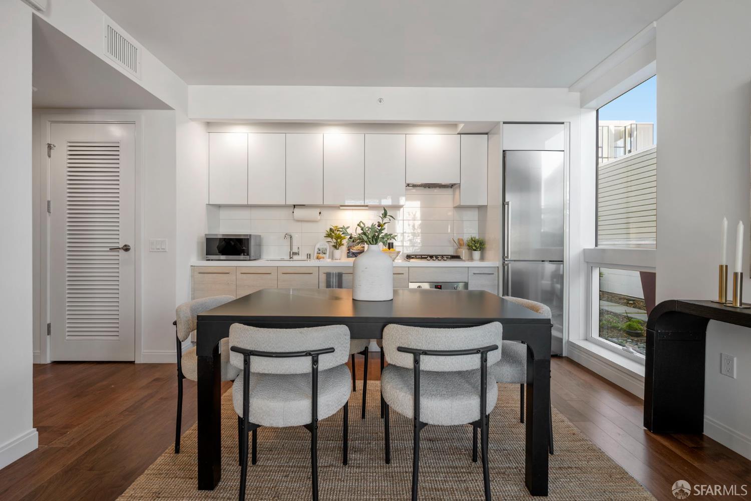 Photo #8: 426107274 Listing: Photo #8