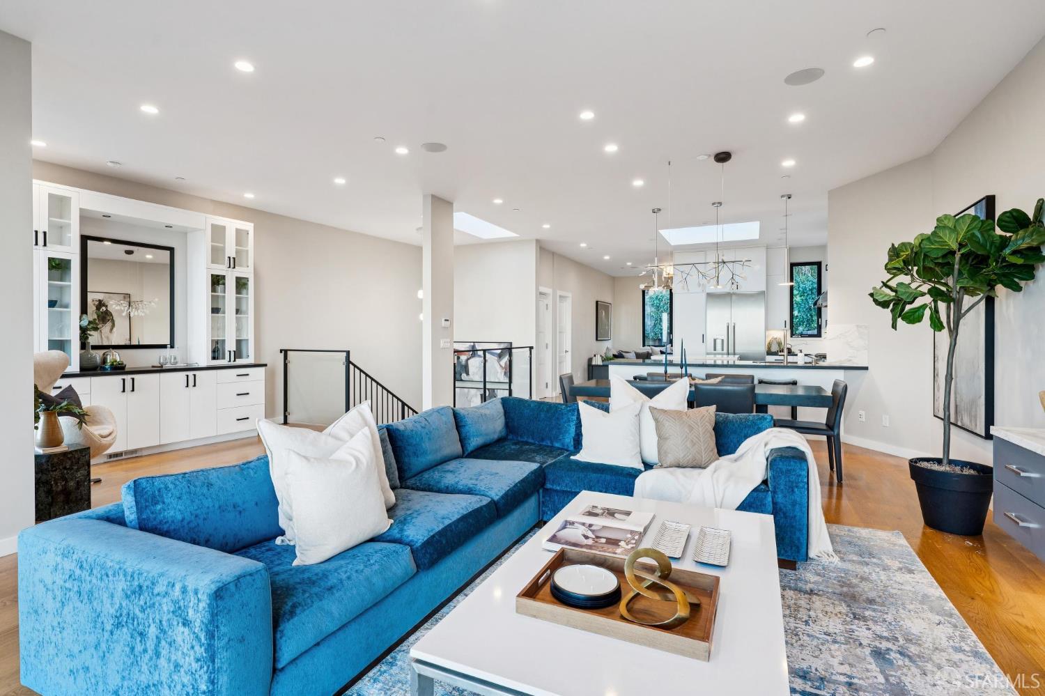 Detail Gallery Image 20 of 80 For 268 Grand View Ave, San Francisco,  CA 94114 - 4 Beds | 3 Baths