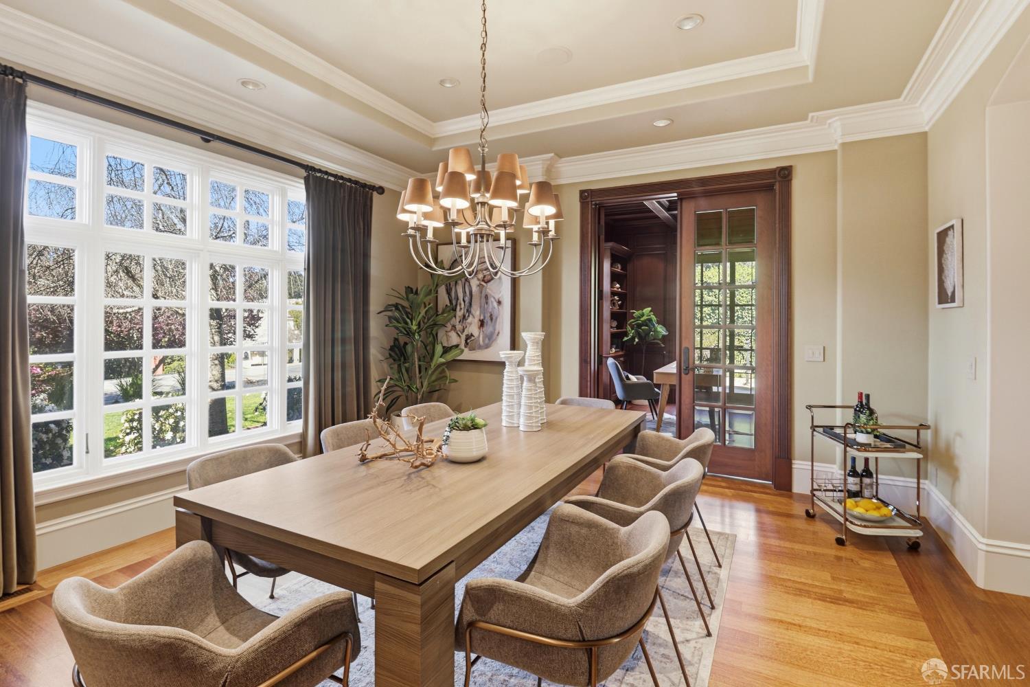 Detail Gallery Image 15 of 57 For 575 Pullman Rd, Hillsborough,  CA 94010 - 5 Beds | 4/1 Baths