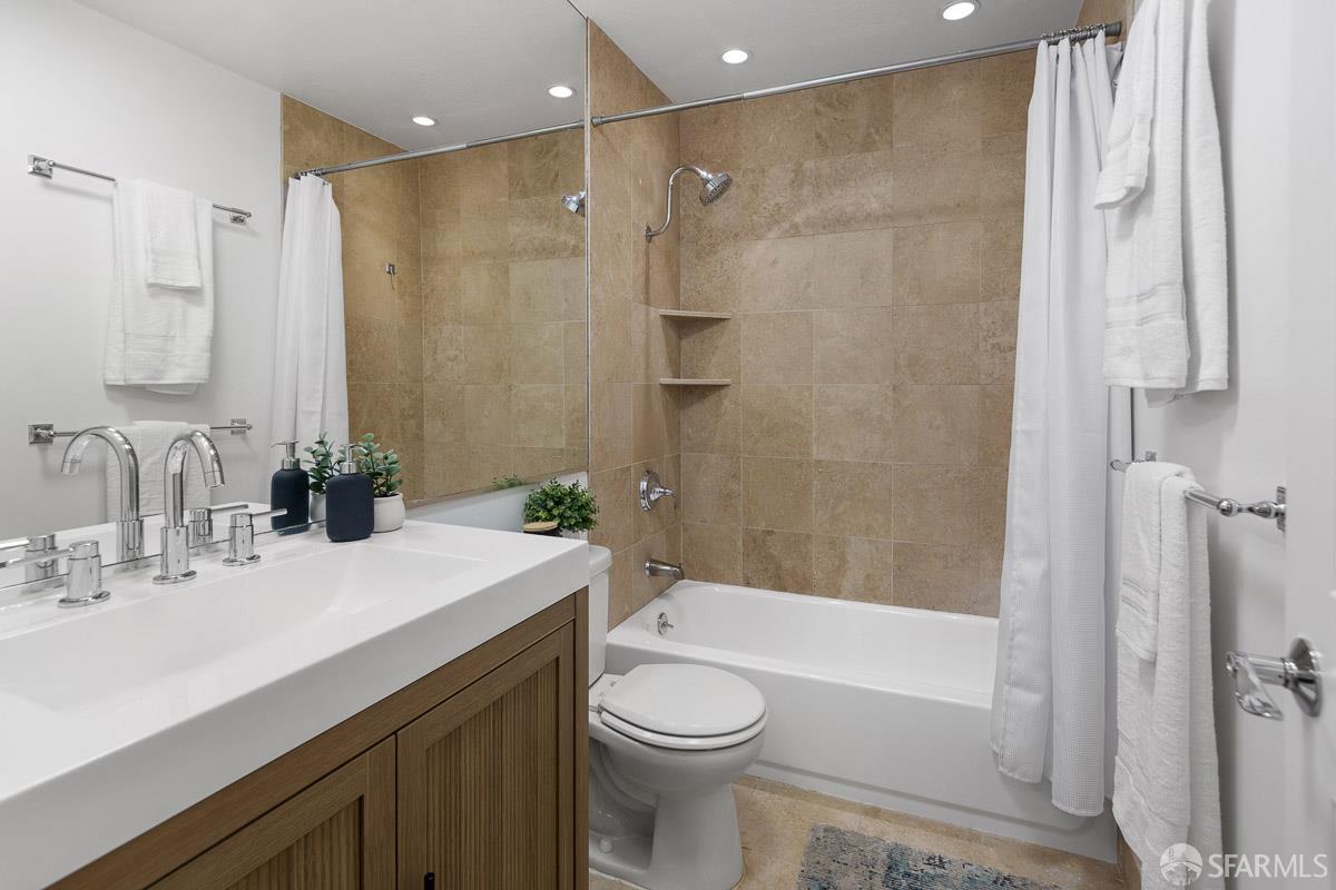 Detail Gallery Image 17 of 32 For 544 Waller St #2,  San Francisco,  CA 94127 - 2 Beds | 1 Baths