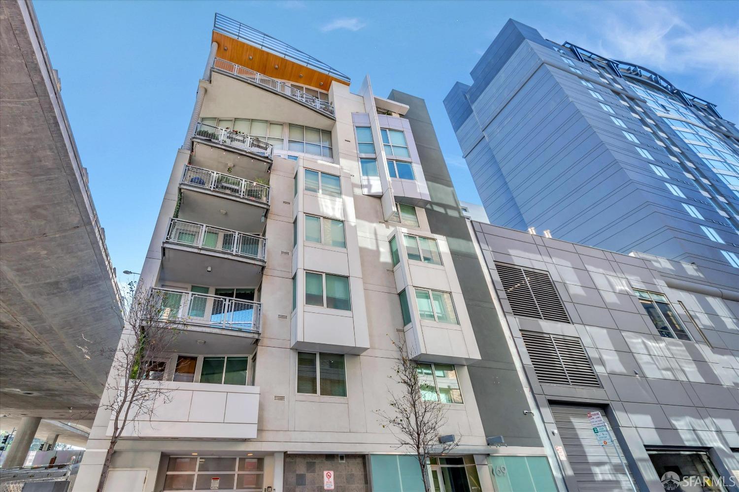 Detail Gallery Image 2 of 34 For 69 Clementina St #802,  San Francisco,  CA 94105 - 2 Beds | 2/1 Baths