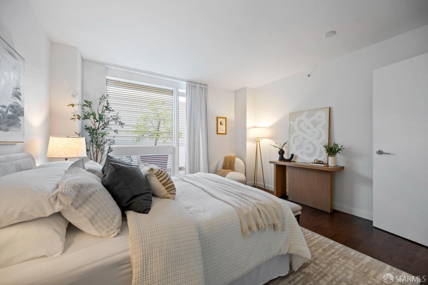 Photo #5: 426107274 Listing: Photo #5