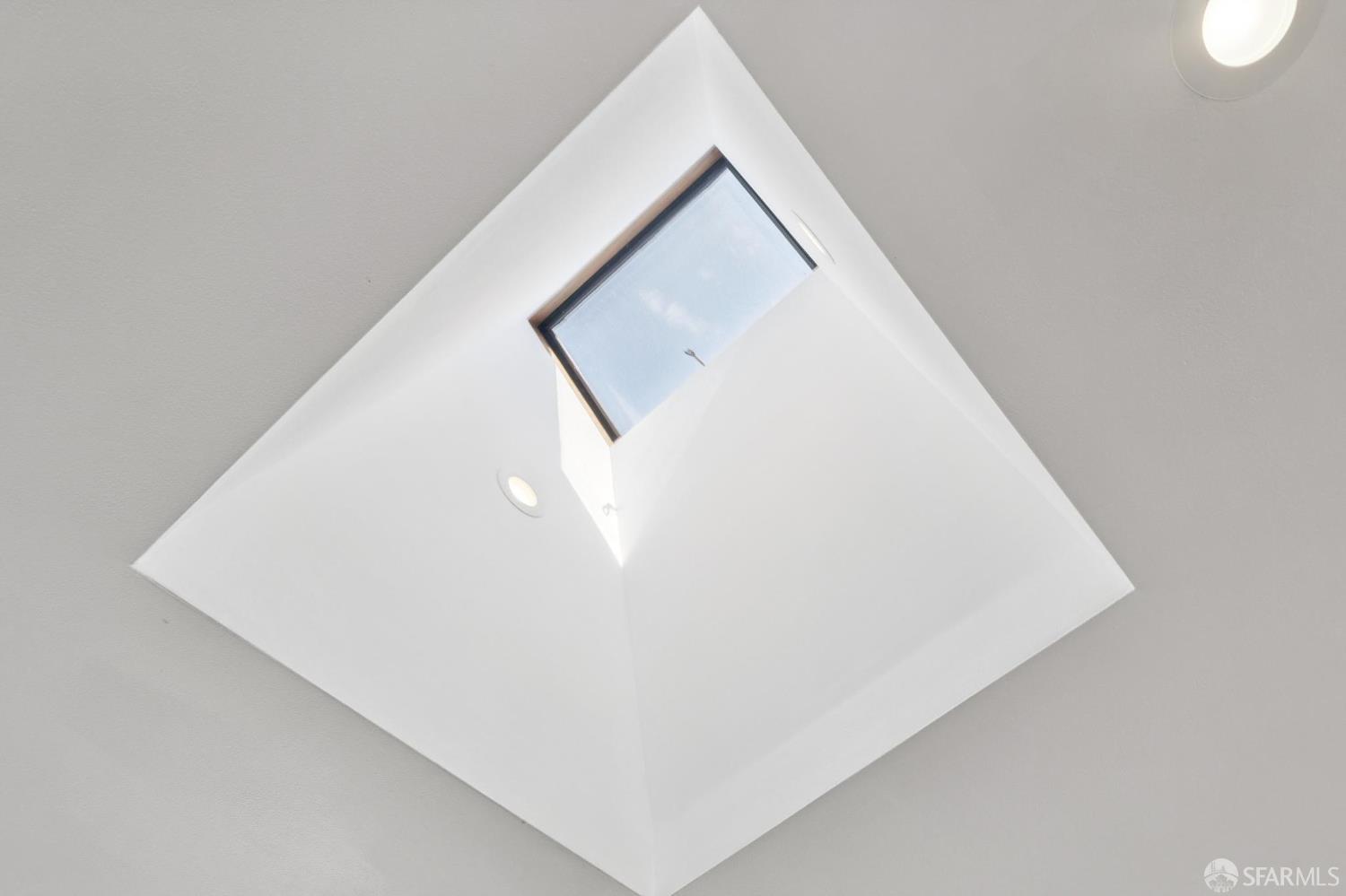 Detail Gallery Image 20 of 69 For 270 Flood Ave, San Francisco,  CA 94112 - 4 Beds | 3 Baths