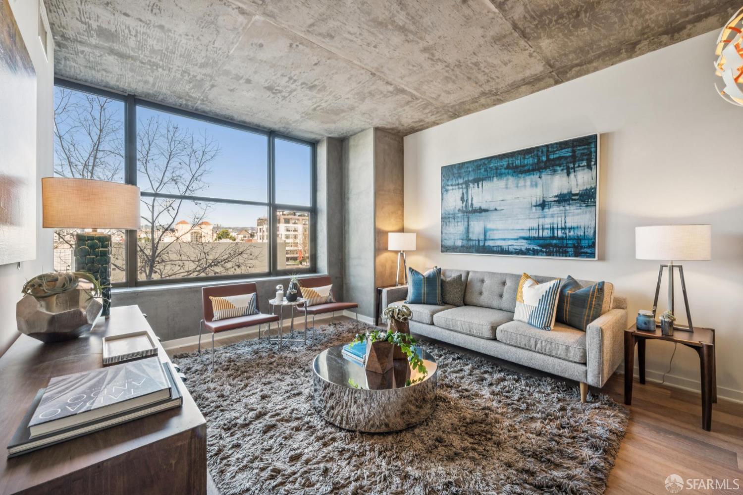 Detail Gallery Image 3 of 33 For 311 2nd St #403,  Oakland,  CA 94607 - 1 Beds | 2 Baths