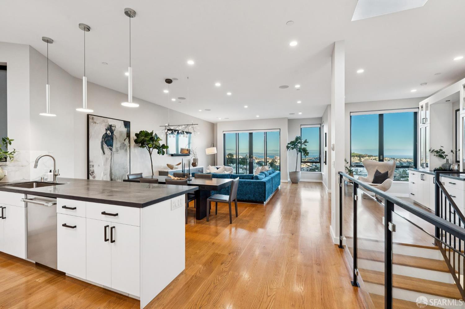 Detail Gallery Image 29 of 80 For 268 Grand View Ave, San Francisco,  CA 94114 - 4 Beds | 3 Baths