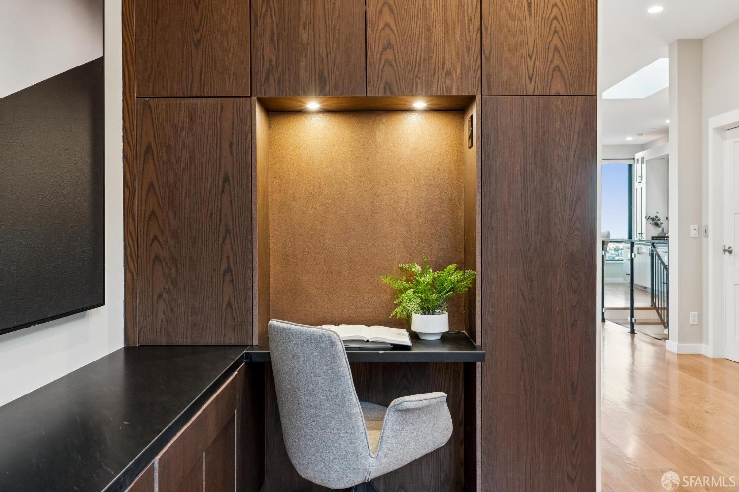 Detail Gallery Image 33 of 80 For 268 Grand View Ave, San Francisco,  CA 94114 - 4 Beds | 3 Baths