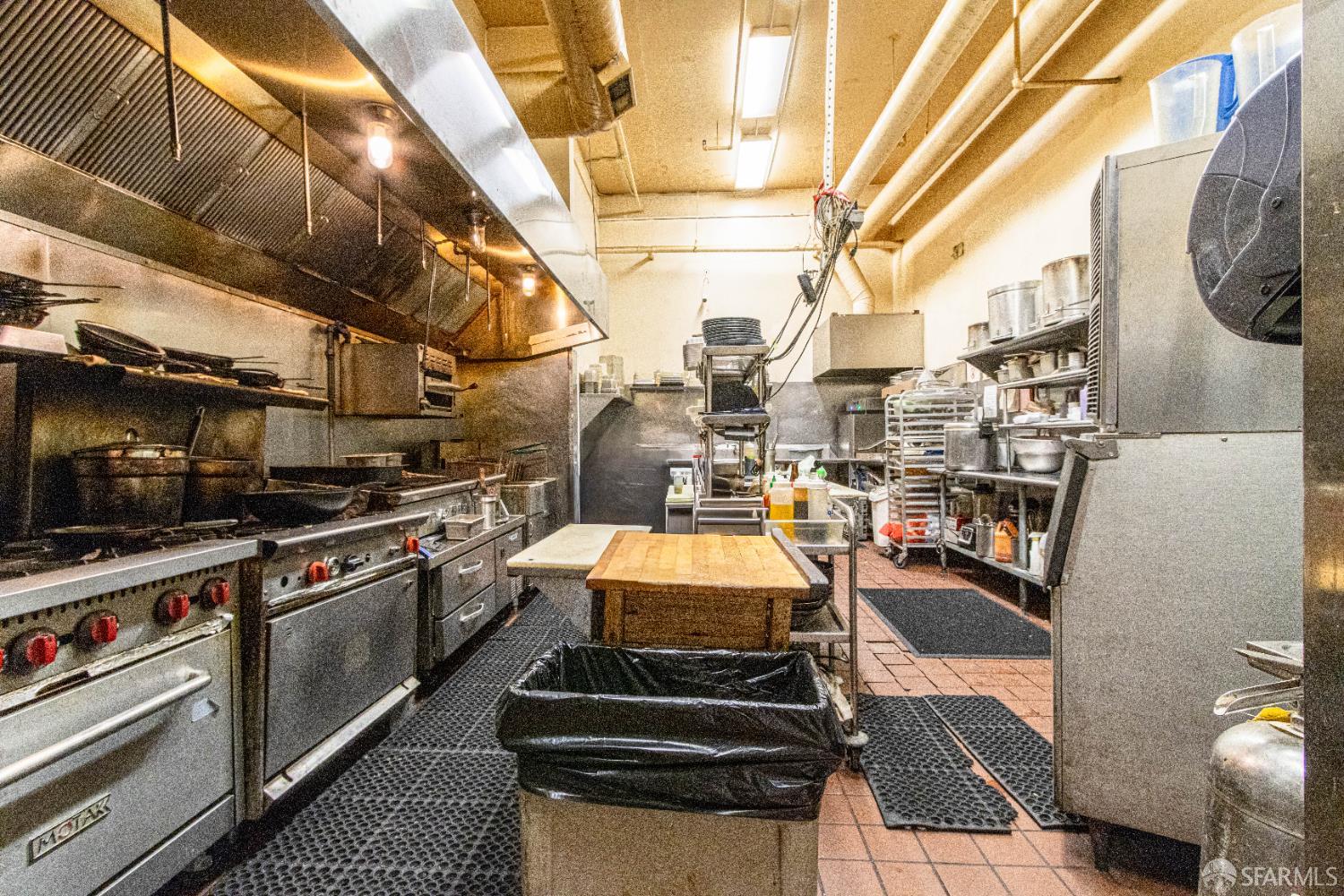 Detail Gallery Image 8 of 27 For 1865 Post St, San Francisco,  CA 94115 - – Beds | – Baths