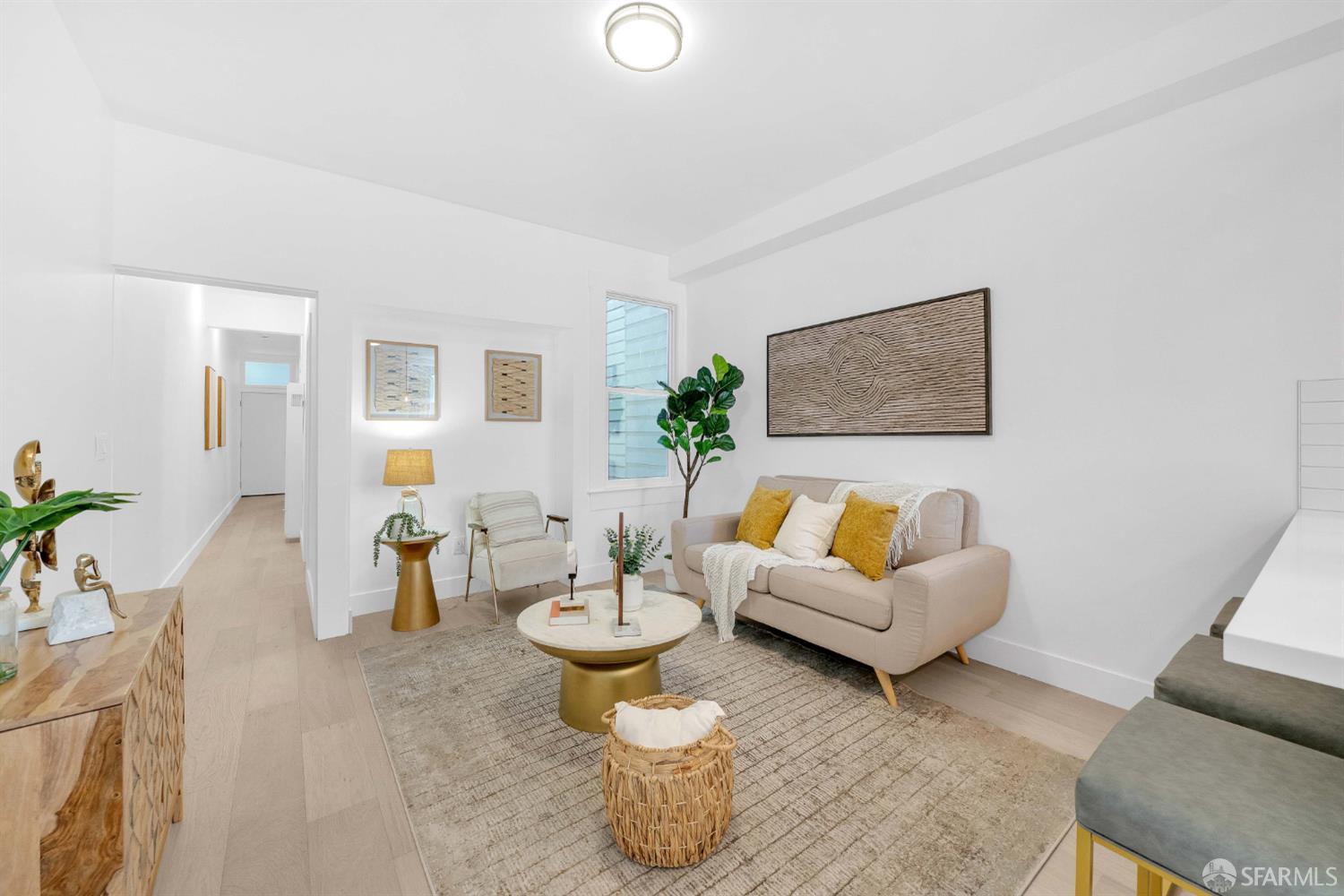 Detail Gallery Image 6 of 35 For 1060 Noe St 1062a,  San Francisco,  CA 94114 - 2 Beds | 1 Baths