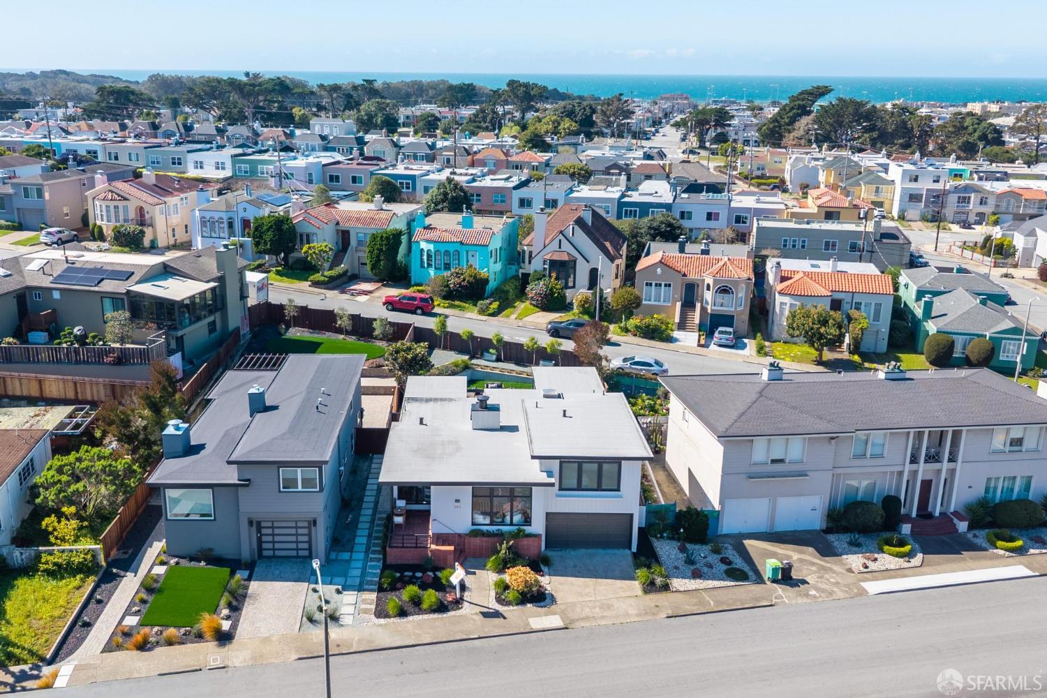 Detail Gallery Image 54 of 62 For 585 Crestlake Dr, San Francisco,  CA 94132 - 3 Beds | 2/1 Baths