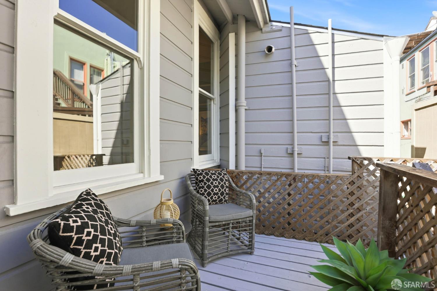 Detail Gallery Image 21 of 24 For 43 Lucky St, San Francisco,  CA 94110 - 2 Beds | 1 Baths