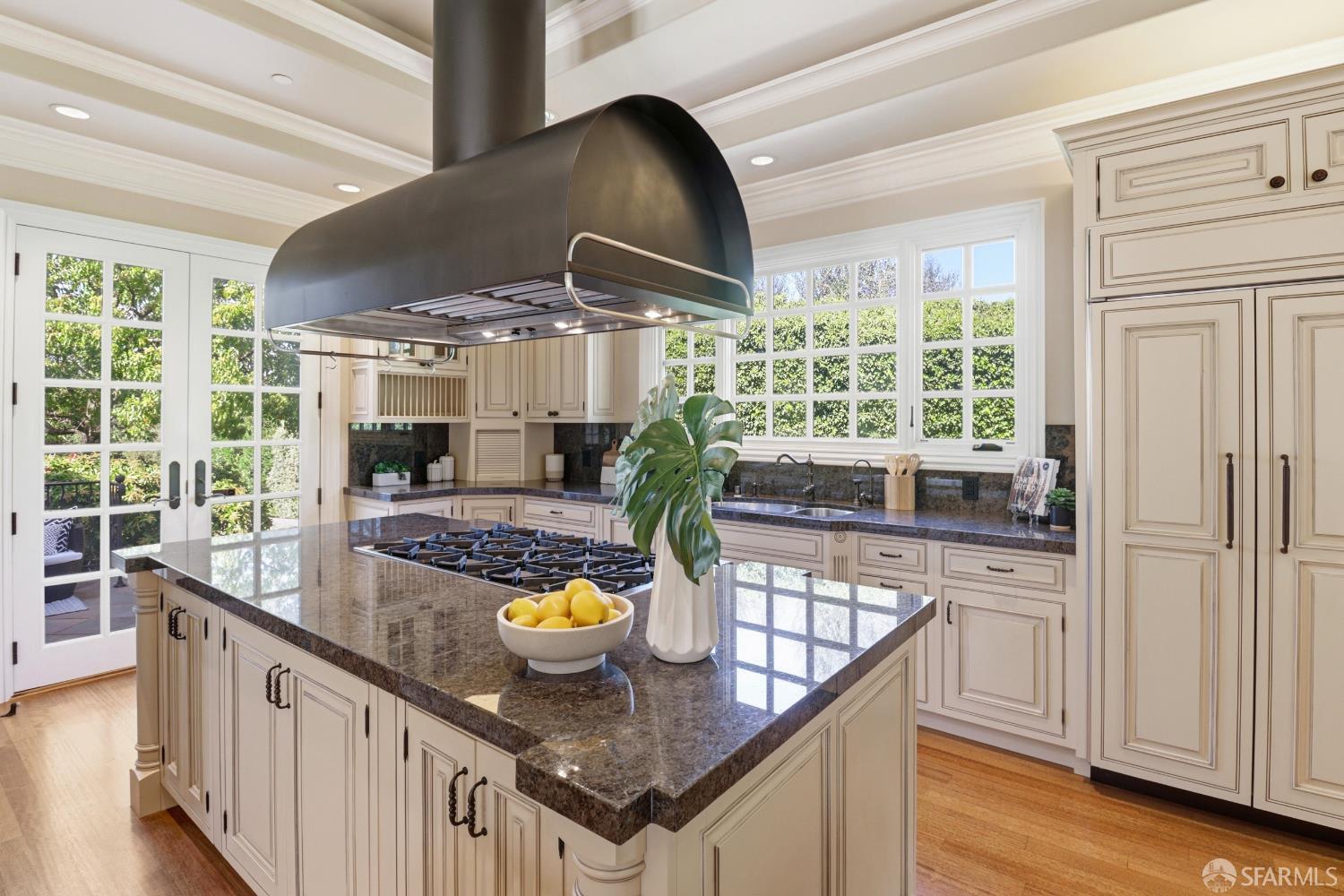 Detail Gallery Image 23 of 57 For 575 Pullman Rd, Hillsborough,  CA 94010 - 5 Beds | 4/1 Baths