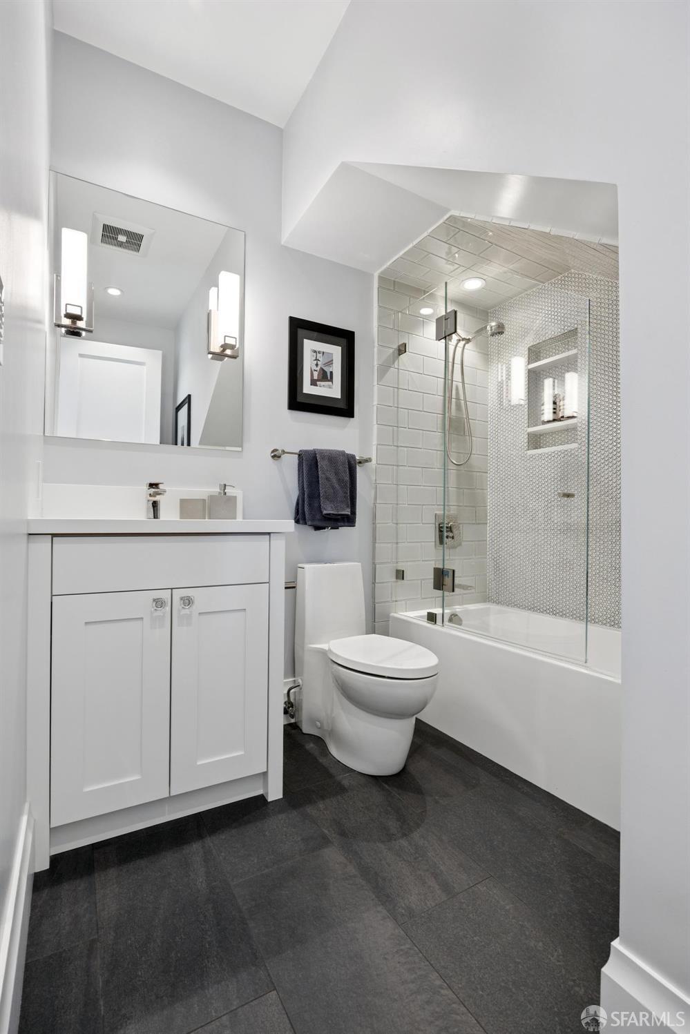 Detail Gallery Image 57 of 84 For 810 Dolores St, San Francisco,  CA 94110 - – Beds | – Baths