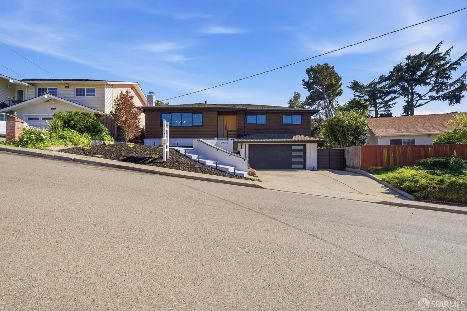 Detail Gallery Image 5 of 92 For 2847 Ralston Way, Hayward,  CA 94541 - 3 Beds | 2 Baths