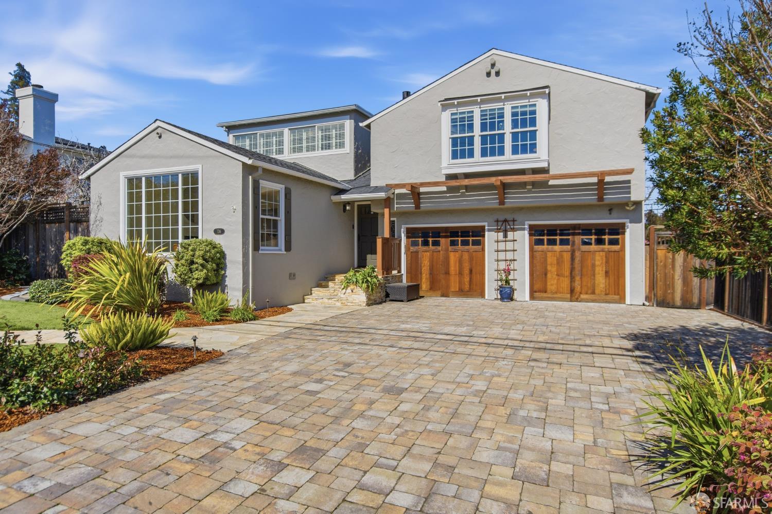 Detail Gallery Image 3 of 57 For 736 28th Ave, San Mateo,  CA 94403 - 5 Beds | 3 Baths