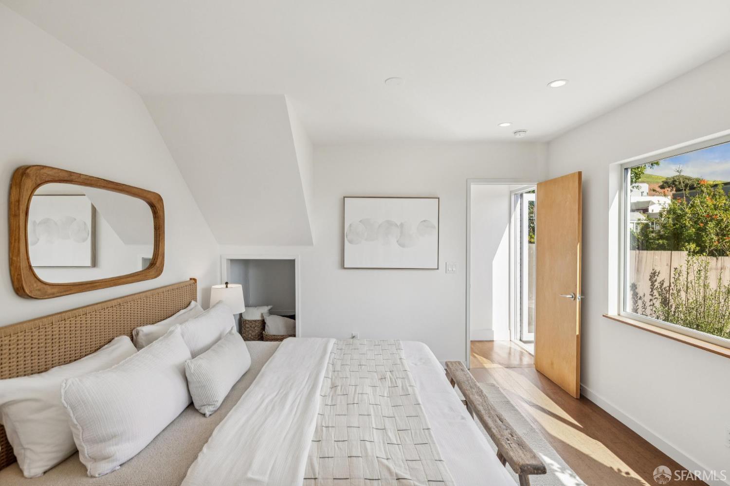 Detail Gallery Image 35 of 89 For 115 Ellsworth St, San Francisco,  CA 94110 - 3 Beds | 3 Baths